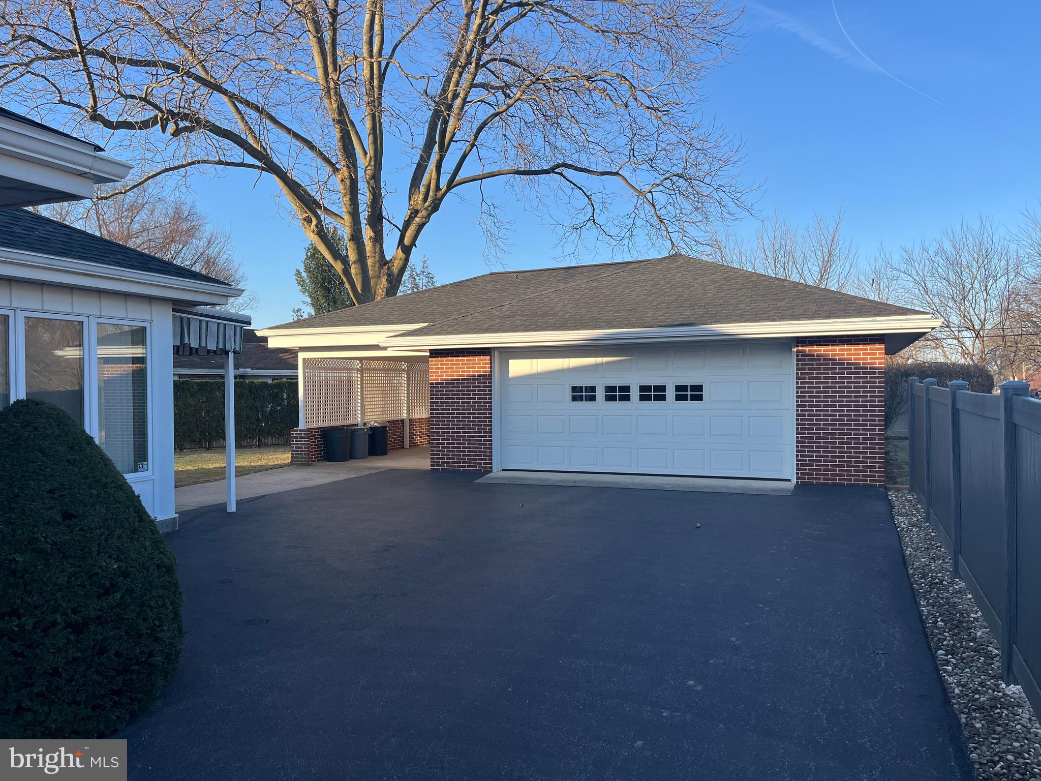 NORTH LONDONDERRY - Residential