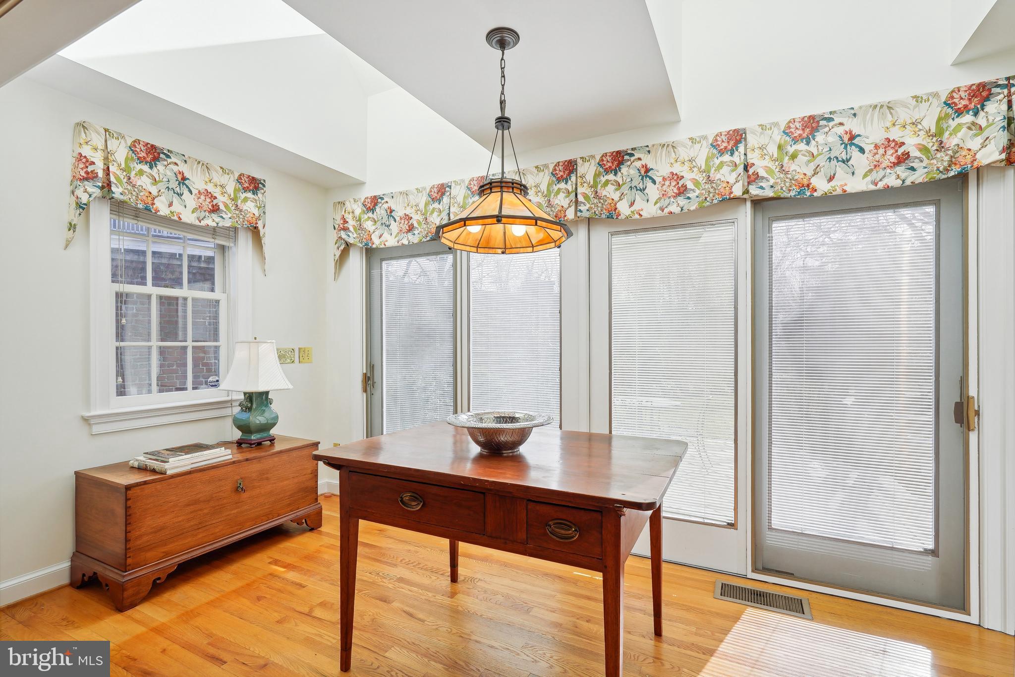 ALEXANDRIA - Residential