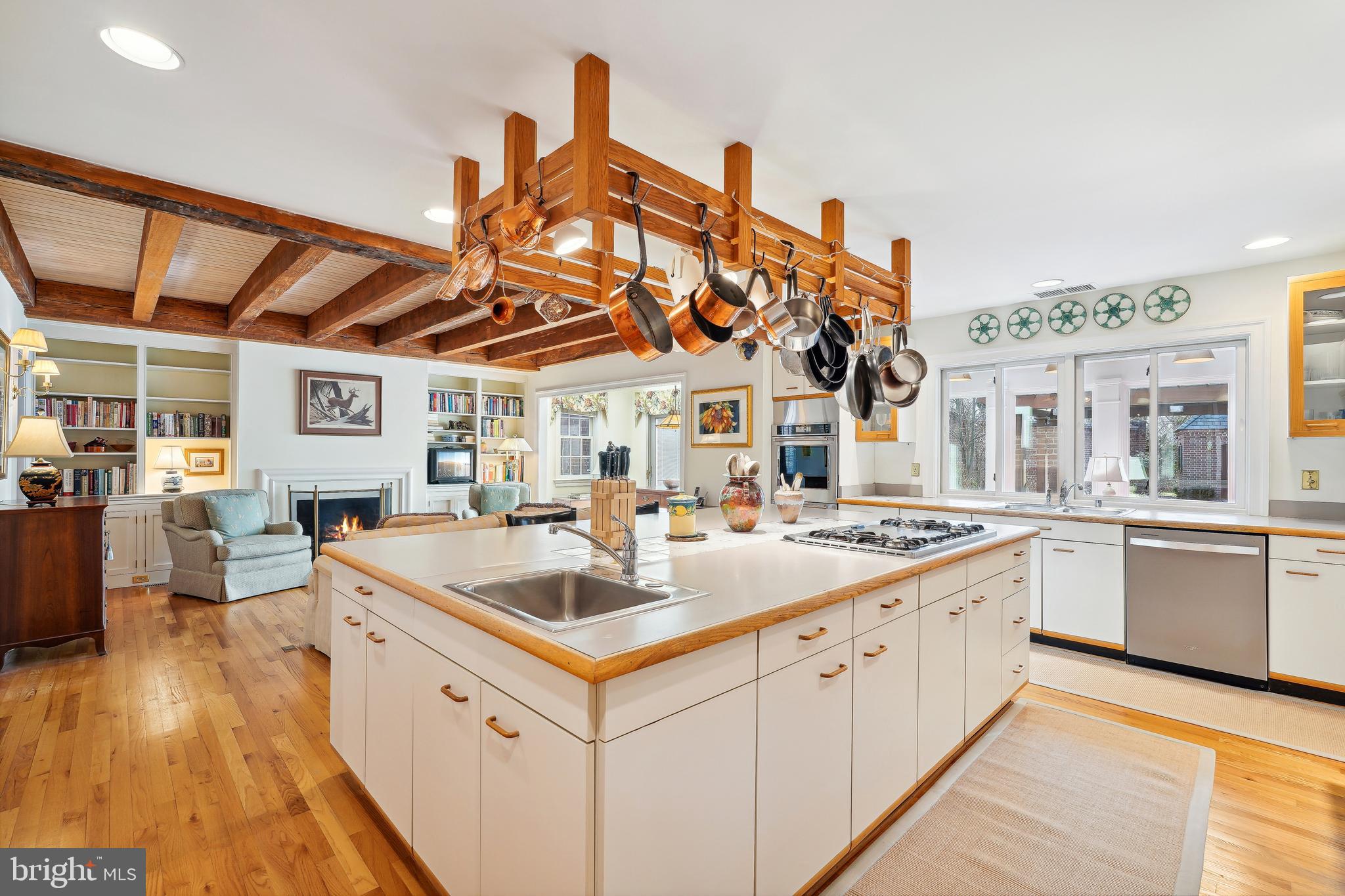 ALEXANDRIA - Residential