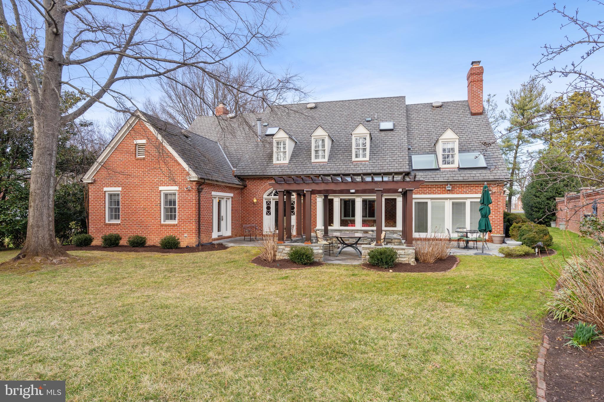 ALEXANDRIA - Residential