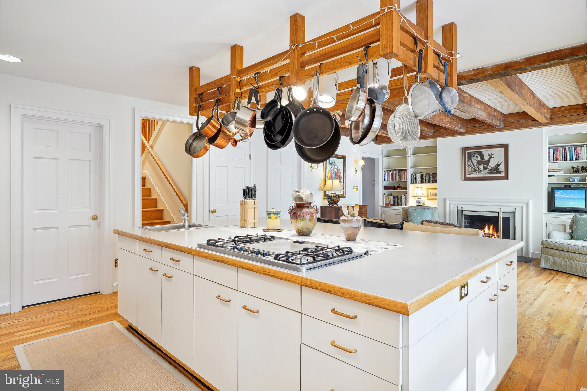 ALEXANDRIA - Residential