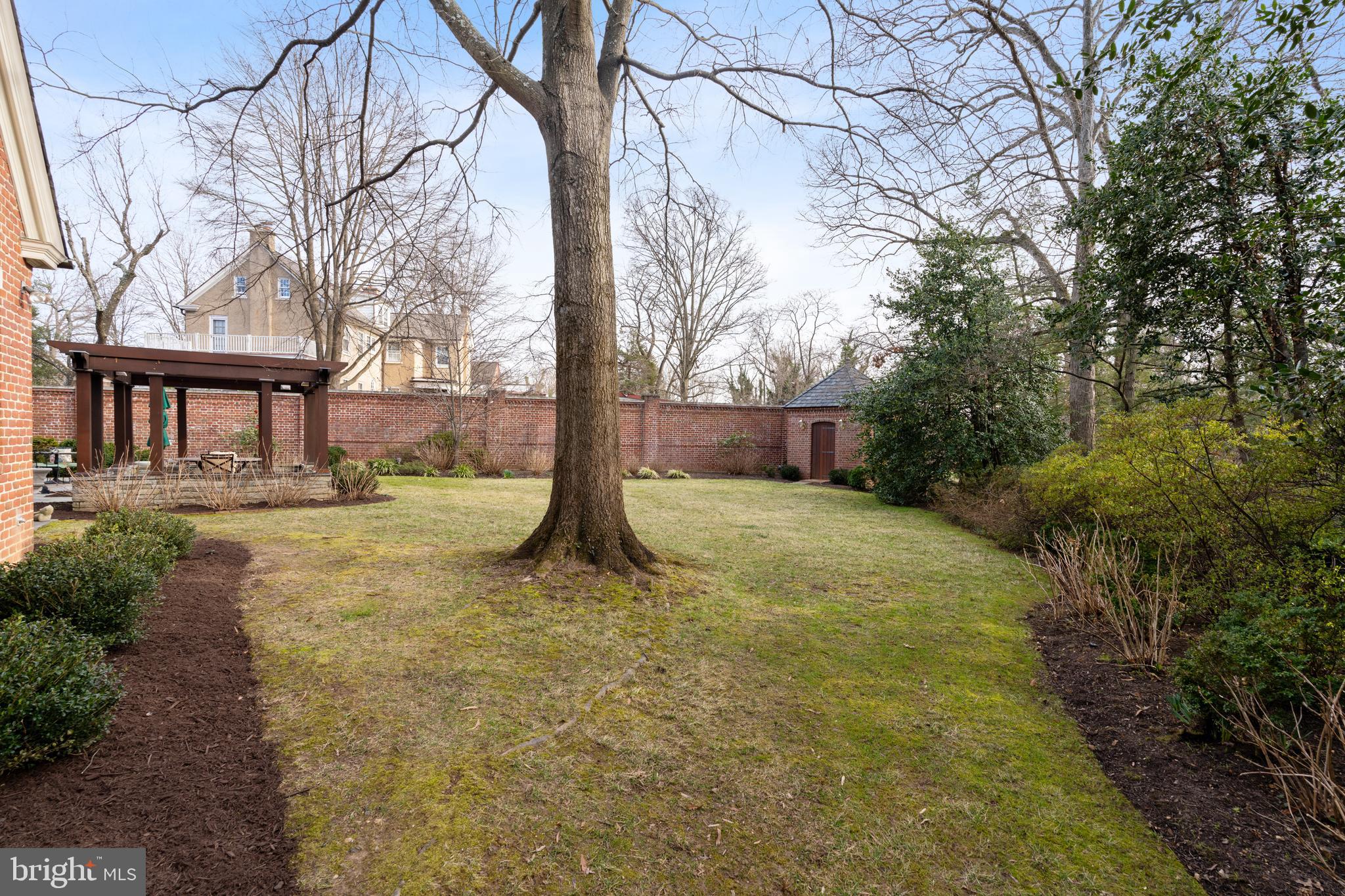 ALEXANDRIA - Residential