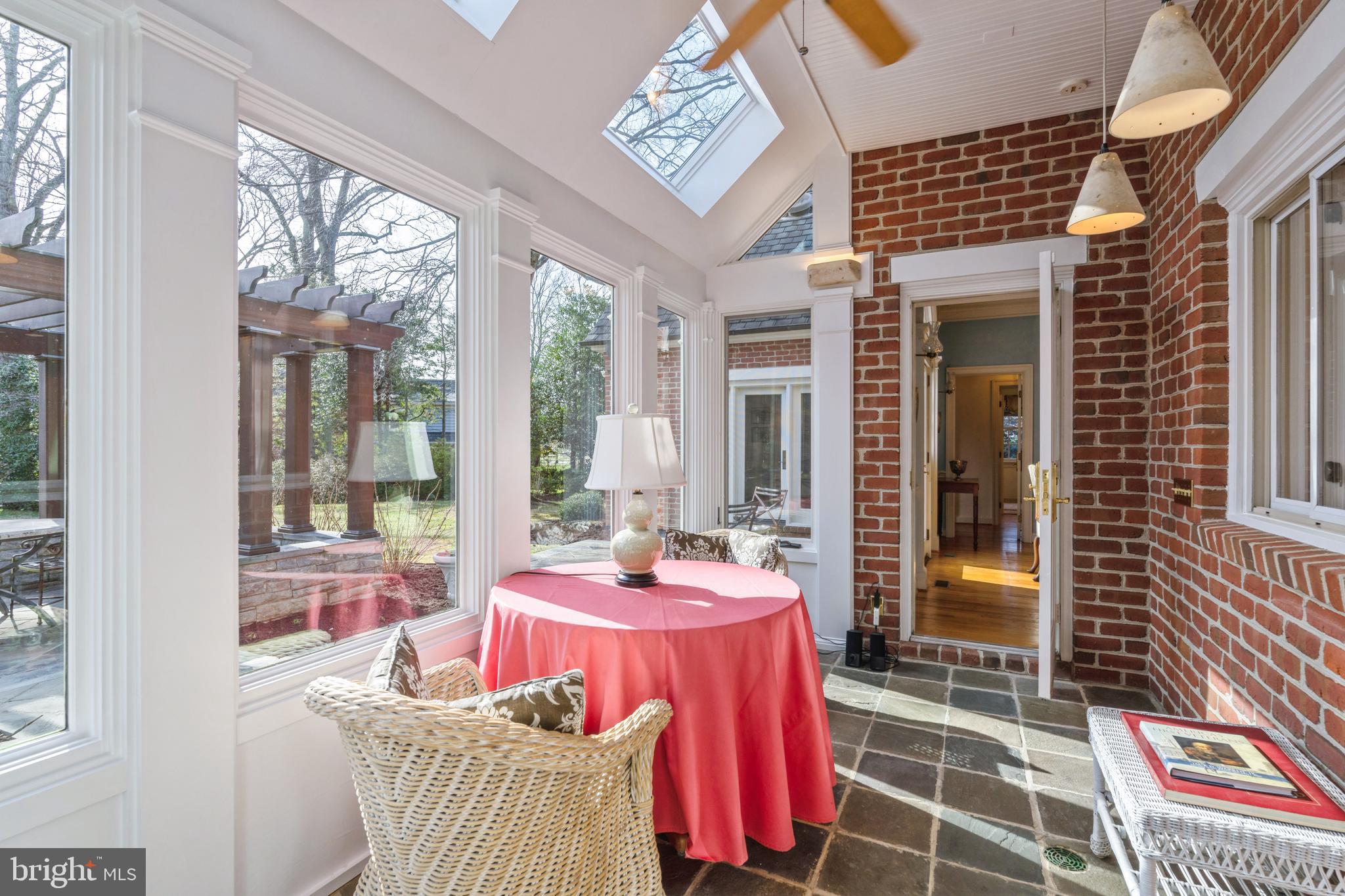 ALEXANDRIA - Residential