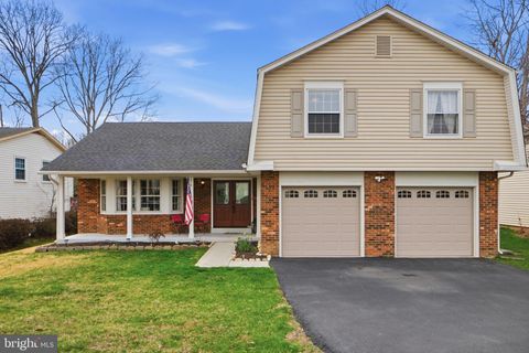 7316 LIGHTSHIP COURT BURKE VA 22015