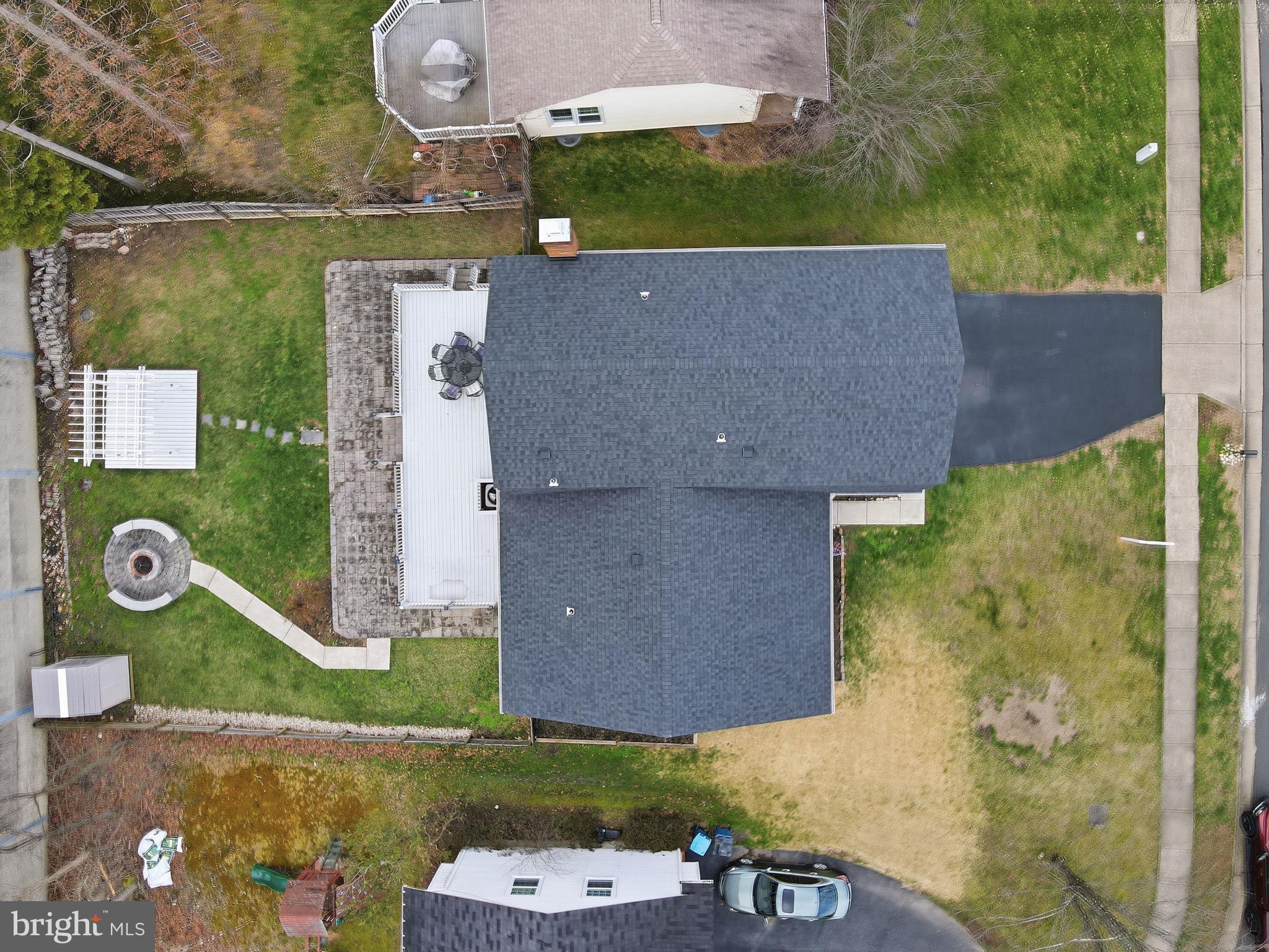 LONGWOOD KNOLLS - Residential