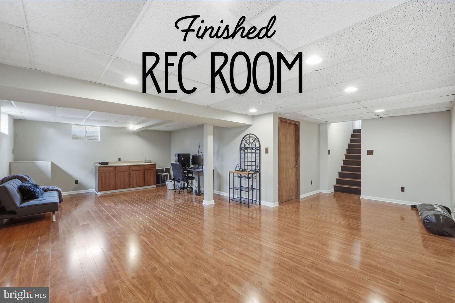 LONGWOOD KNOLLS - Residential