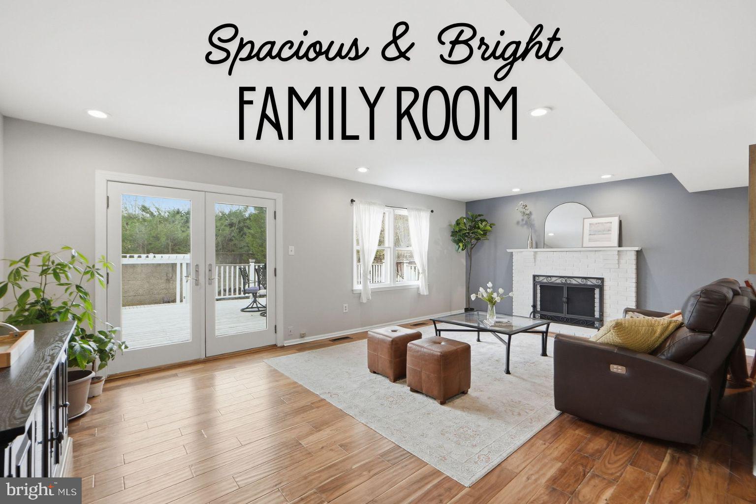 LONGWOOD KNOLLS - Residential