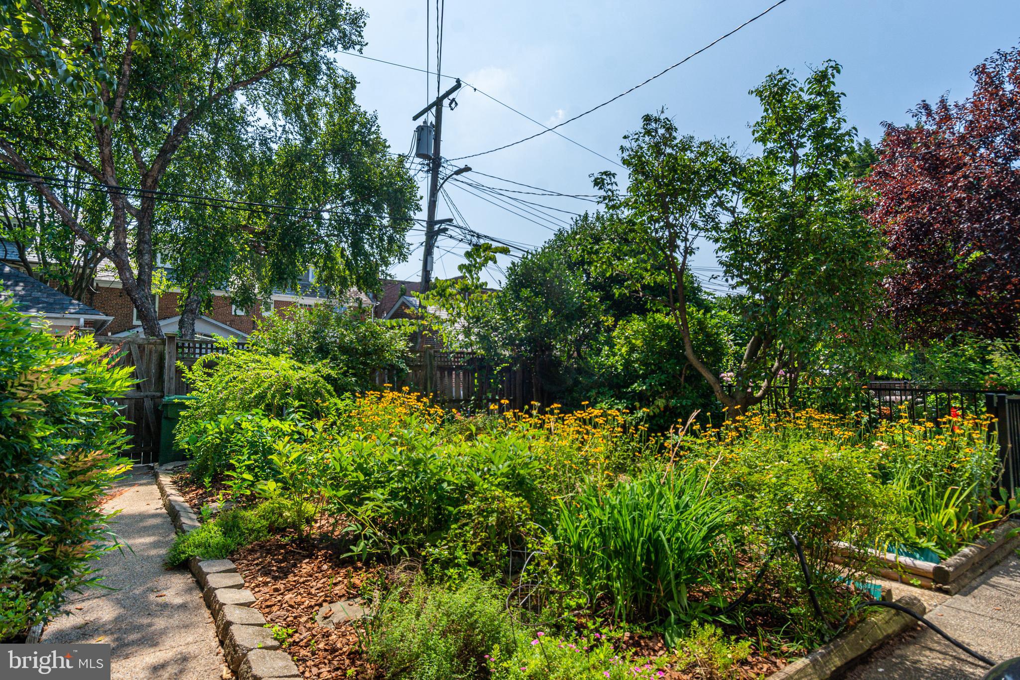 OAKENSHAWE - Residential