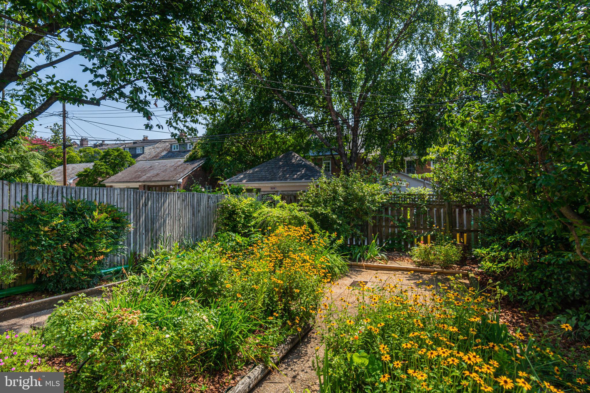 OAKENSHAWE - Residential