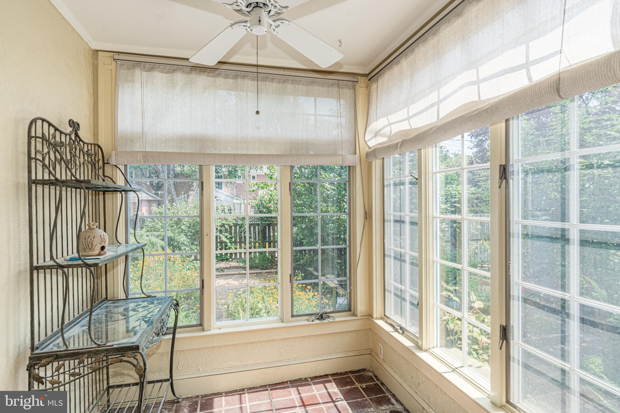 OAKENSHAWE - Residential