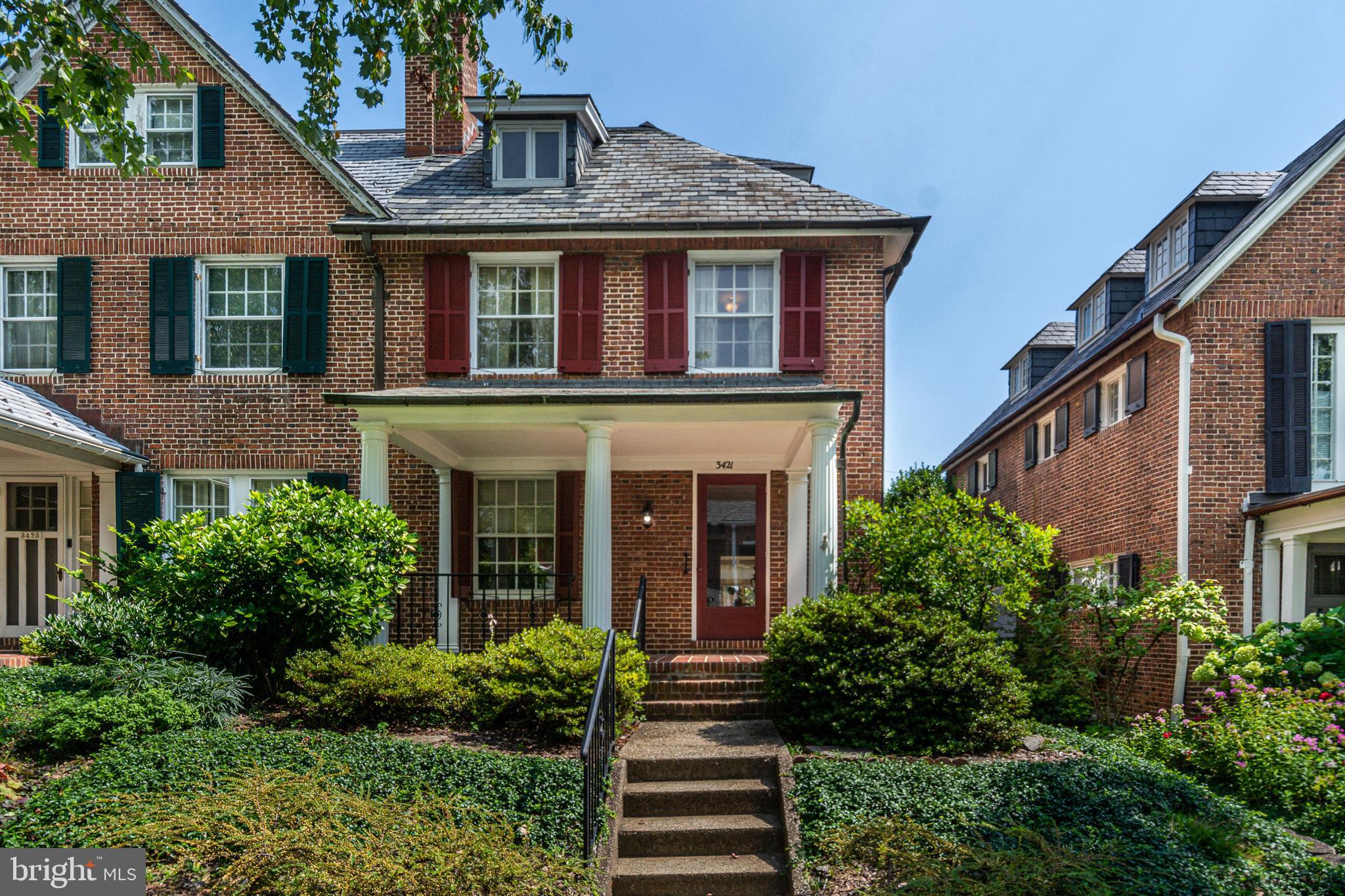 OAKENSHAWE - Residential