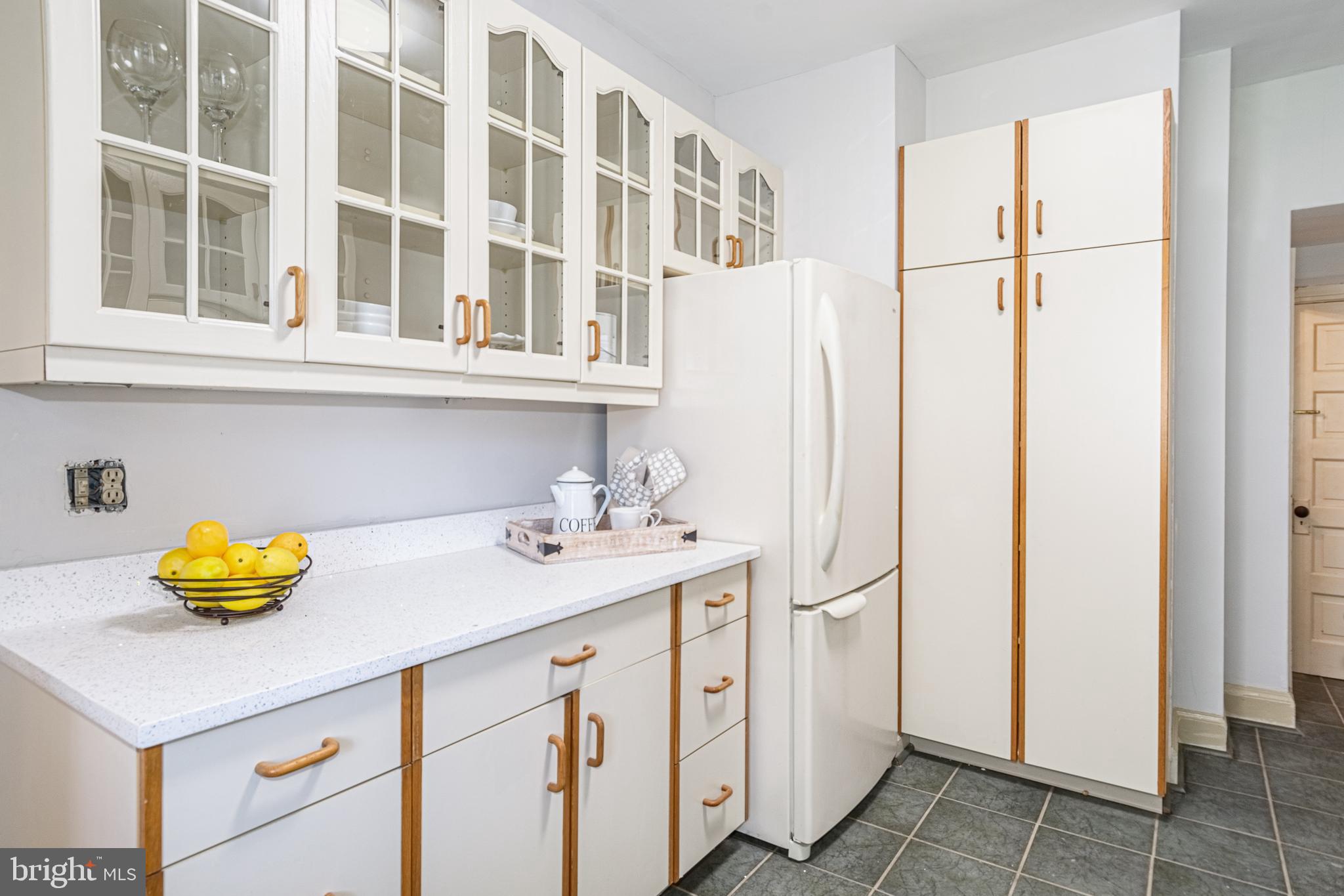 OAKENSHAWE - Residential