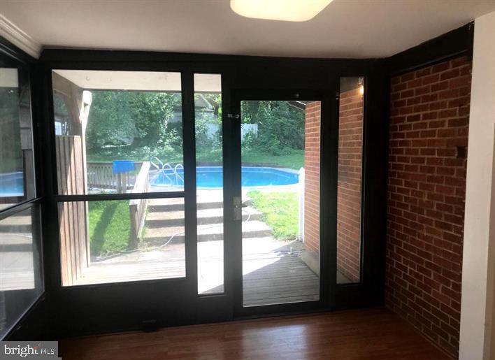 ROCKWOOD - Residential