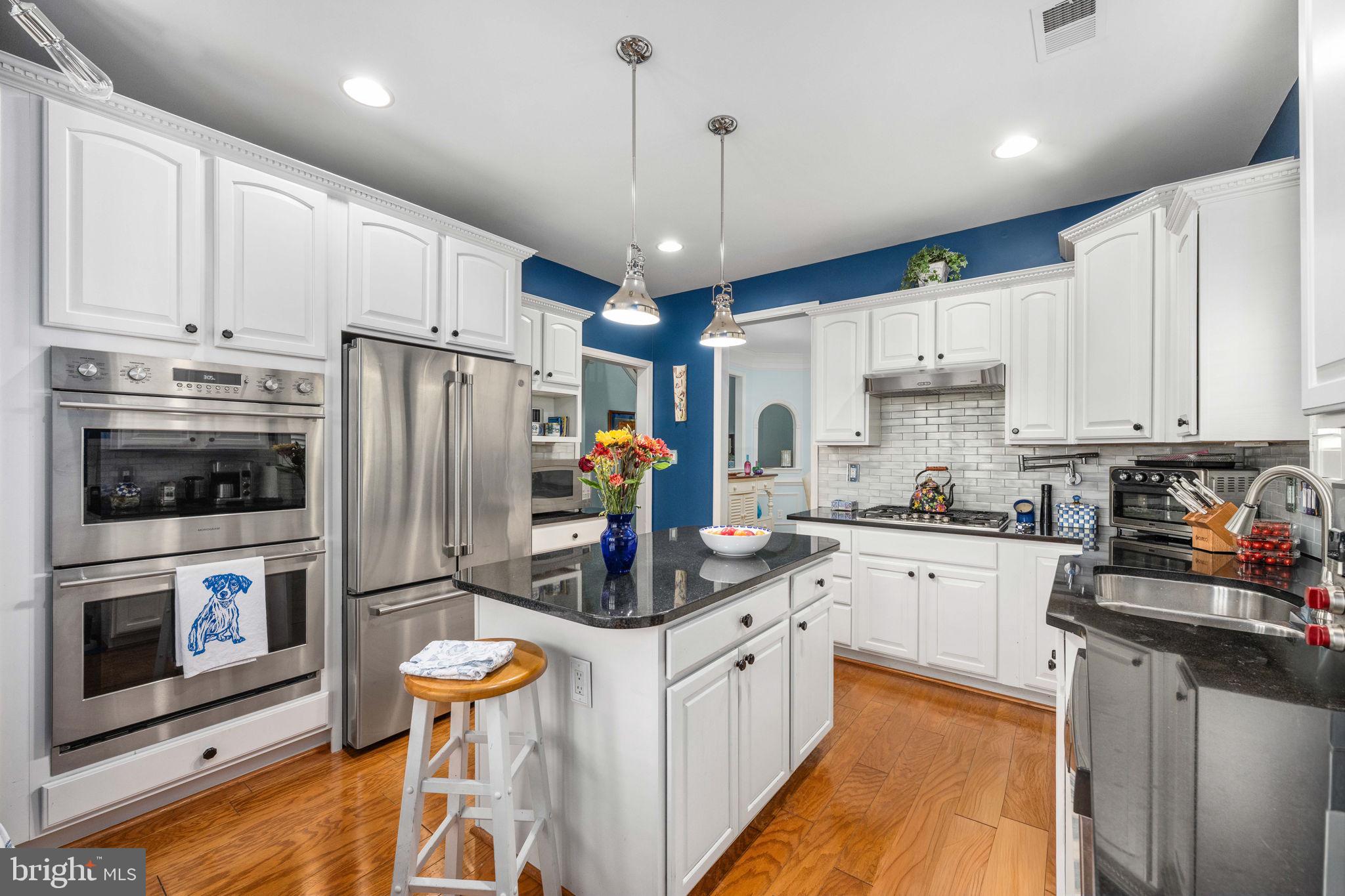 VIRGINIA HERITAGE AT LEE'S PARK - Residential