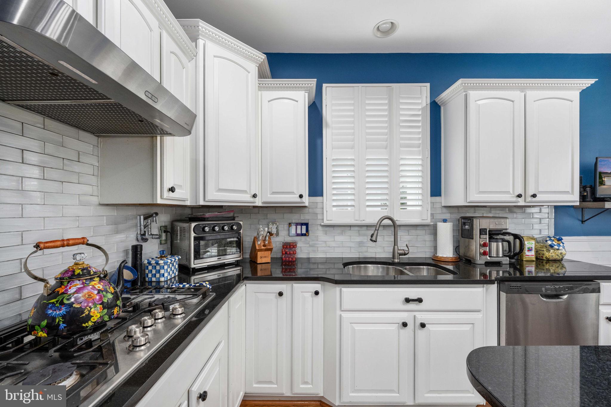 VIRGINIA HERITAGE AT LEE'S PARK - Residential