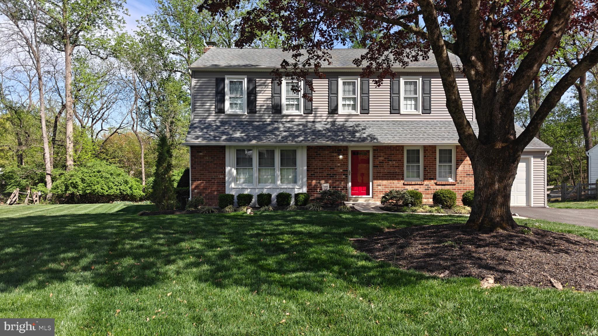 215 ELTON CIRCLE