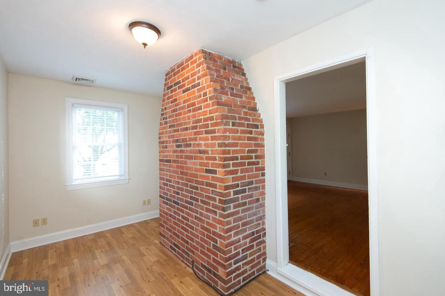 EASTON - Residential