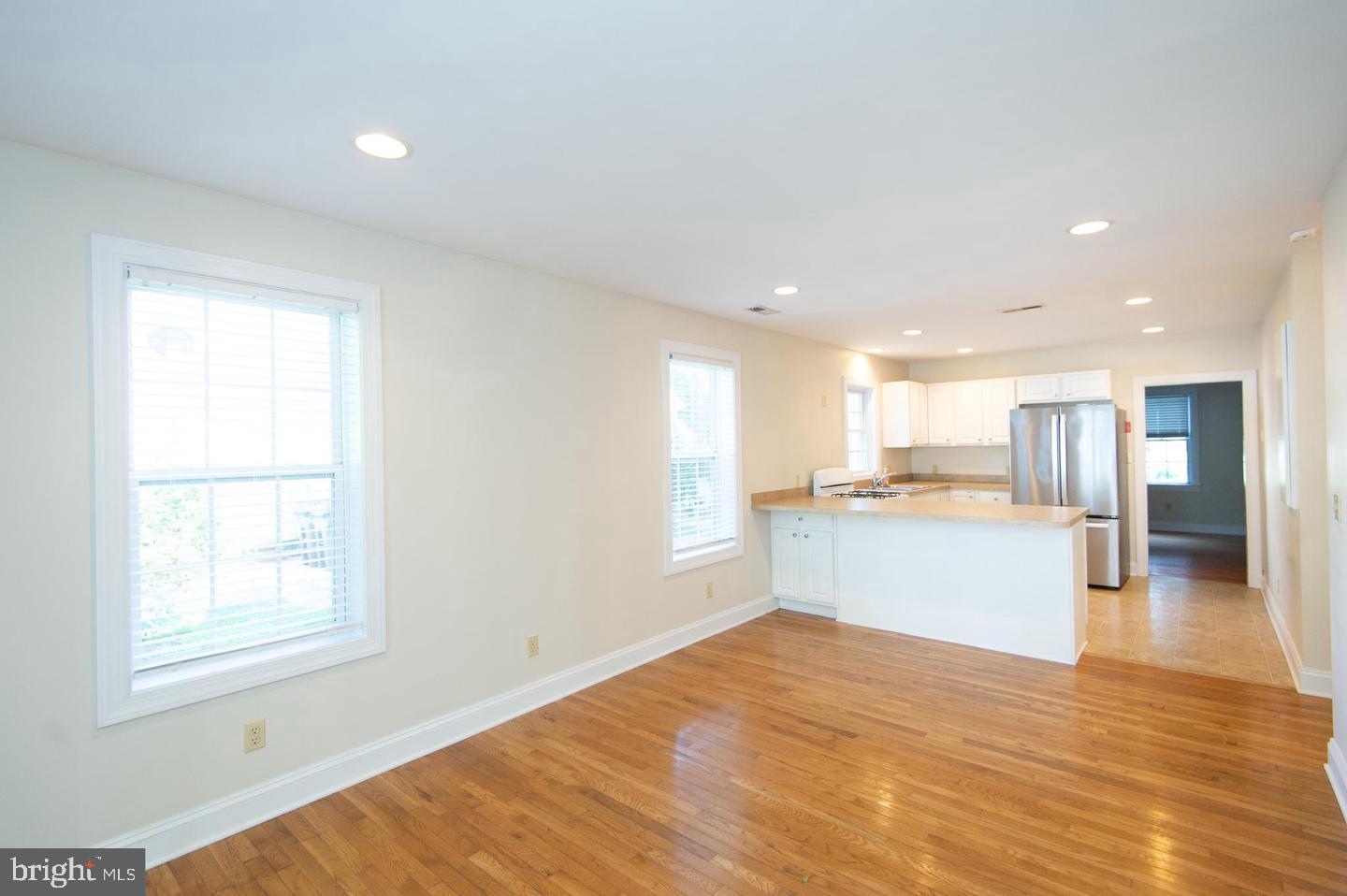 EASTON - Residential