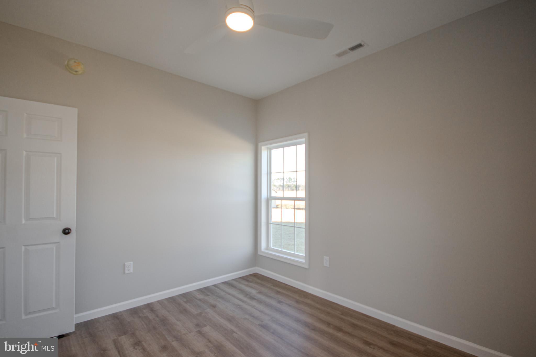 EAST FIELD - Residential