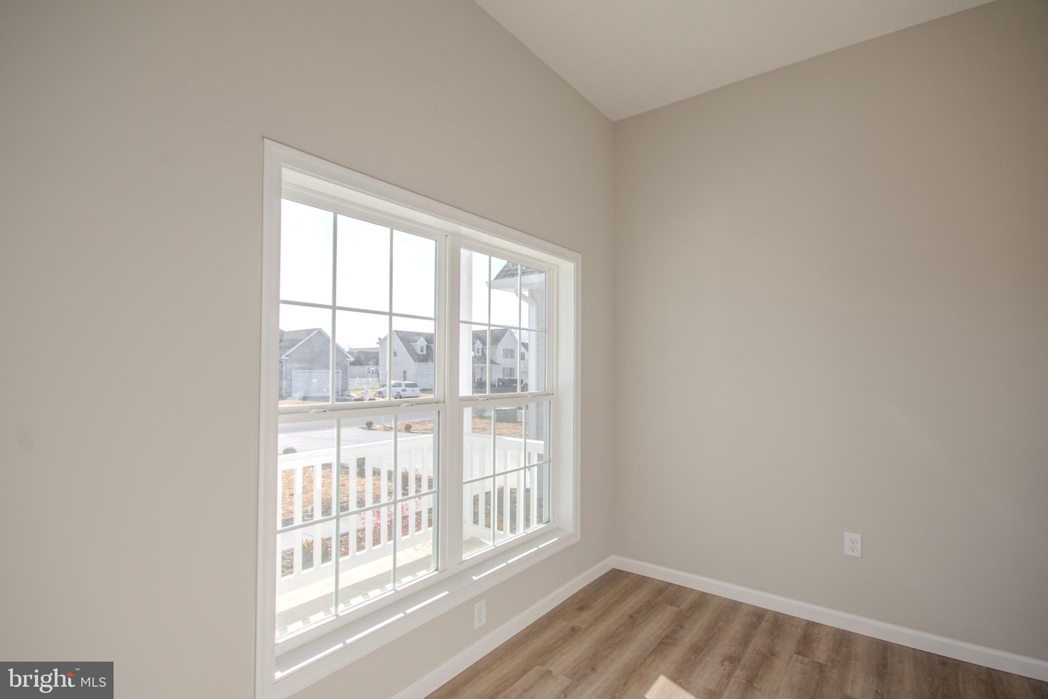 EAST FIELD - Residential