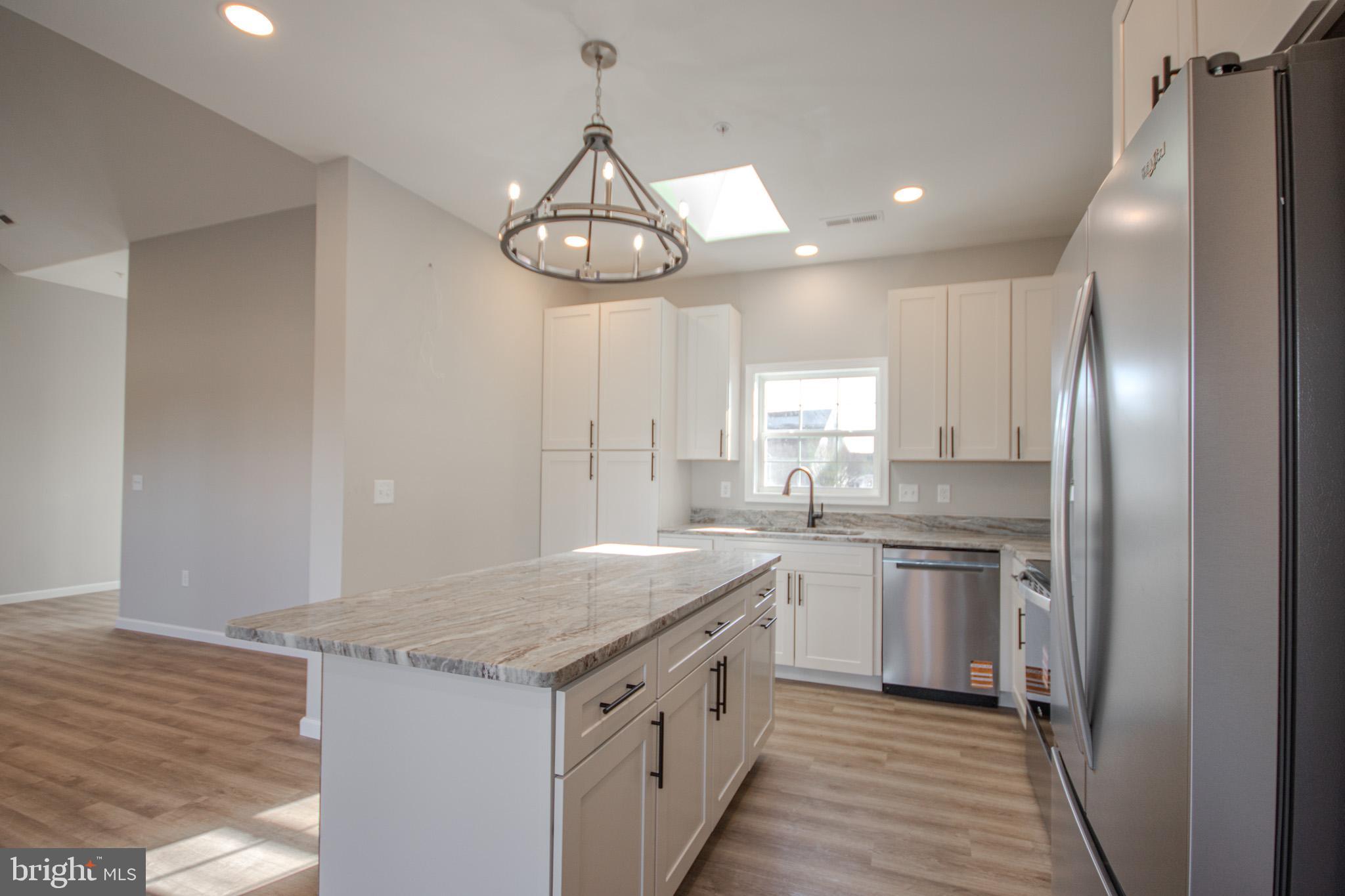 EAST FIELD - Residential