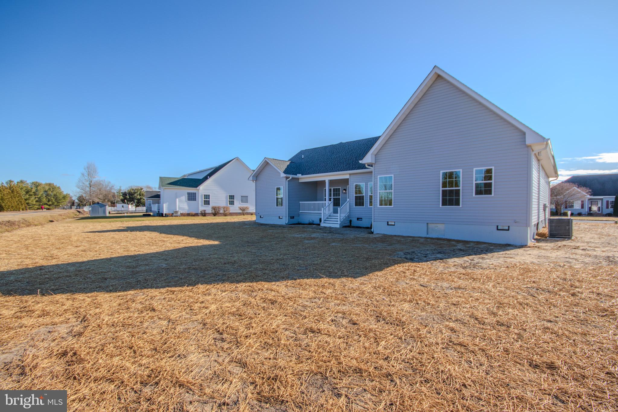 EAST FIELD - Residential