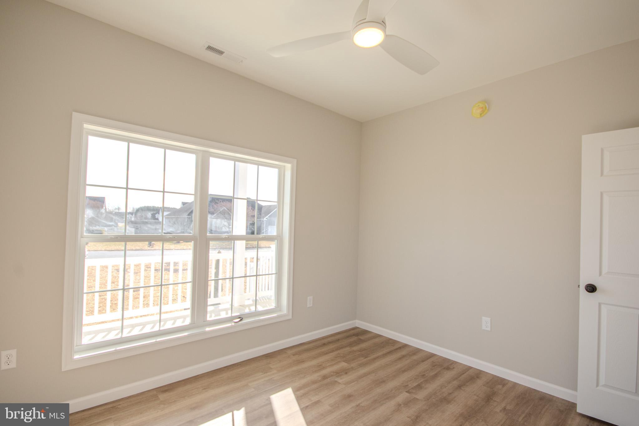 EAST FIELD - Residential