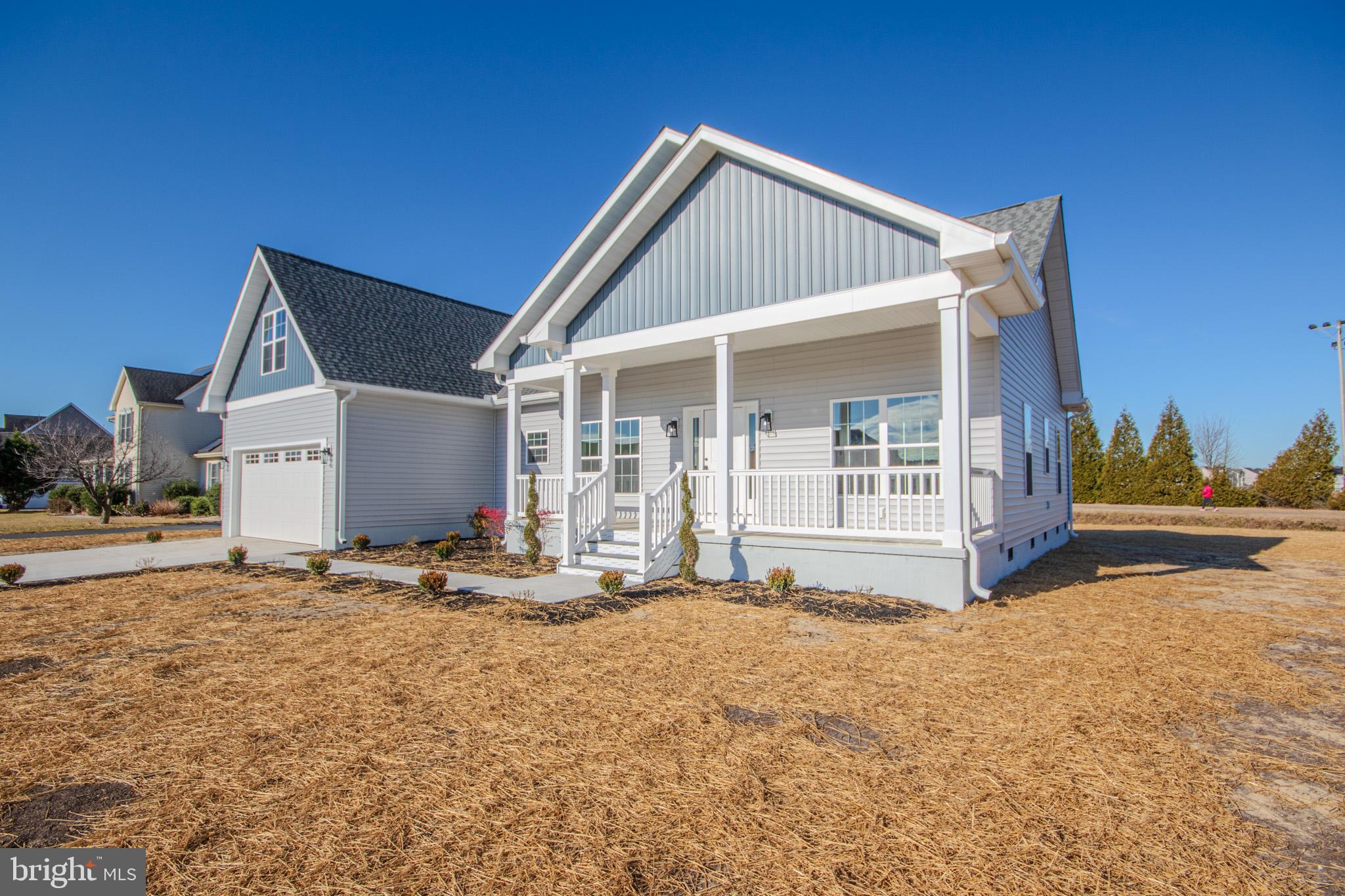 EAST FIELD - Residential