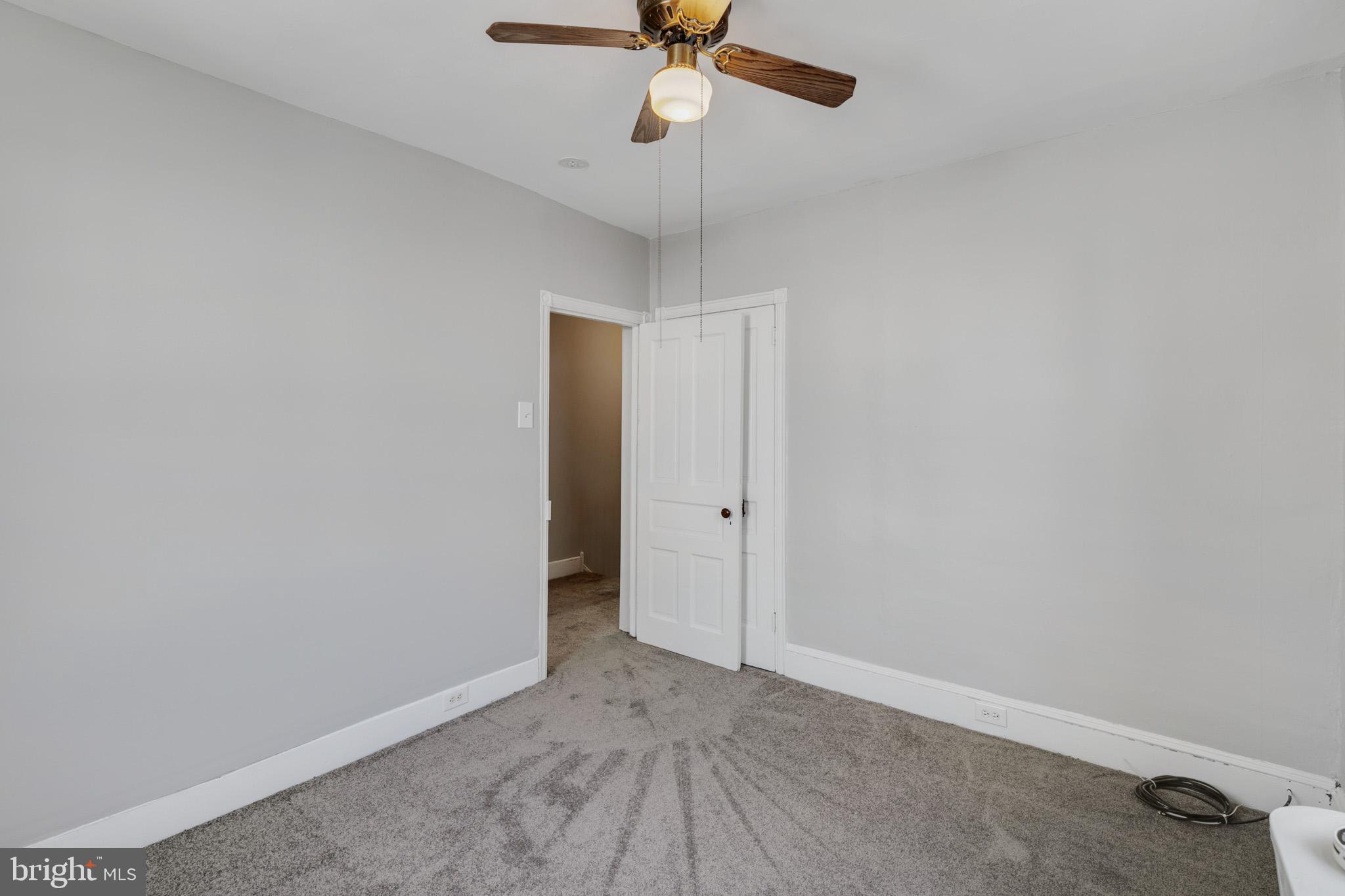 BRIDESBURG - Residential