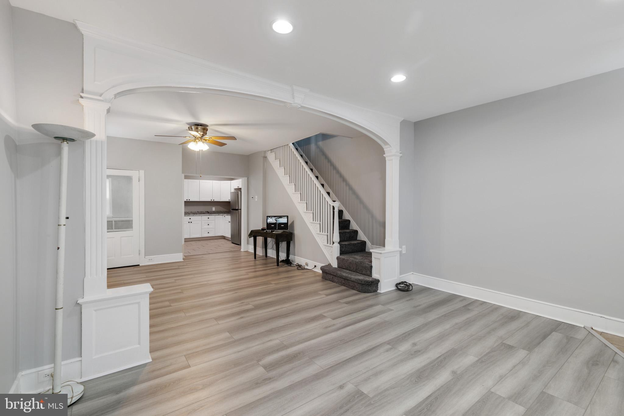 BRIDESBURG - Residential