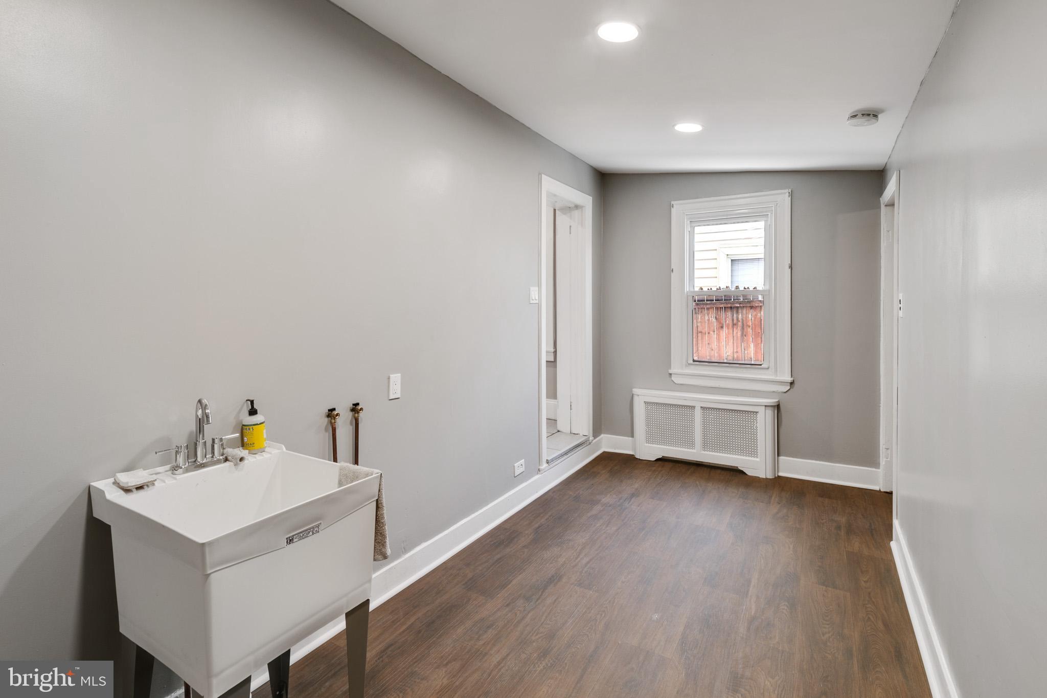 BRIDESBURG - Residential