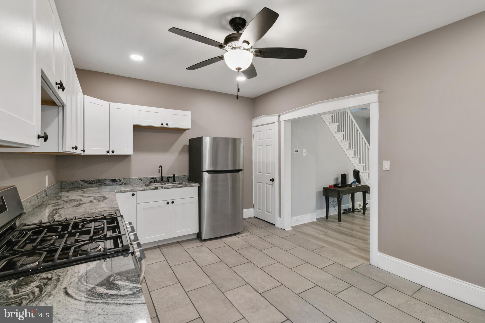 BRIDESBURG - Residential