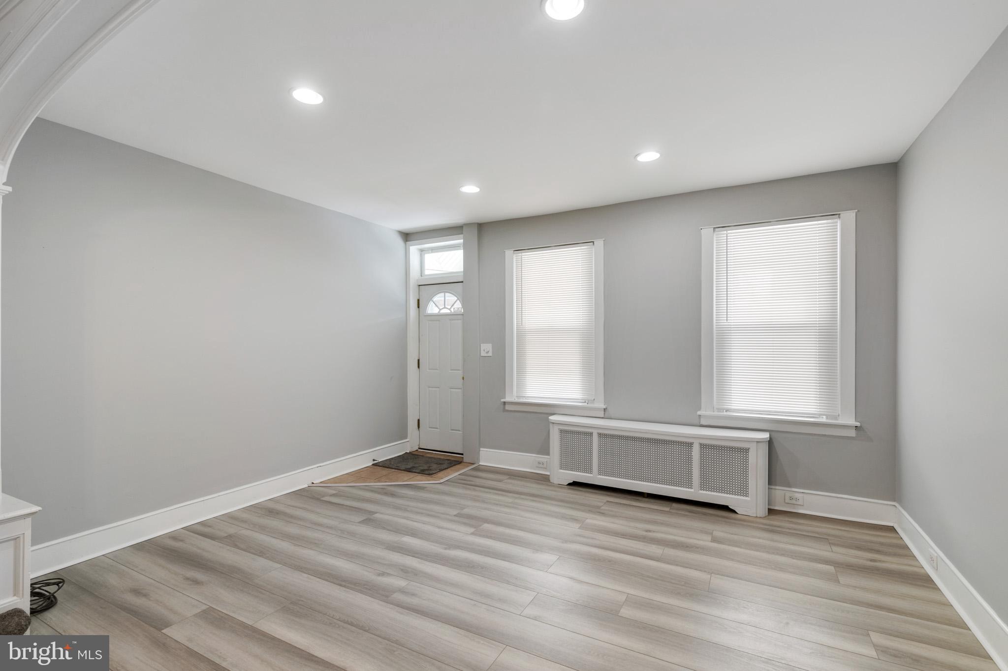 BRIDESBURG - Residential