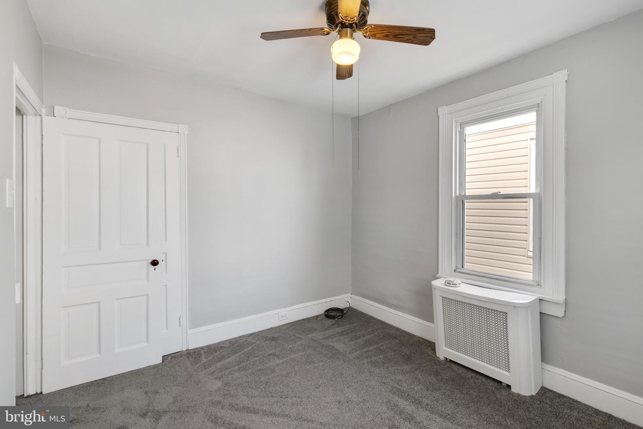 BRIDESBURG - Residential