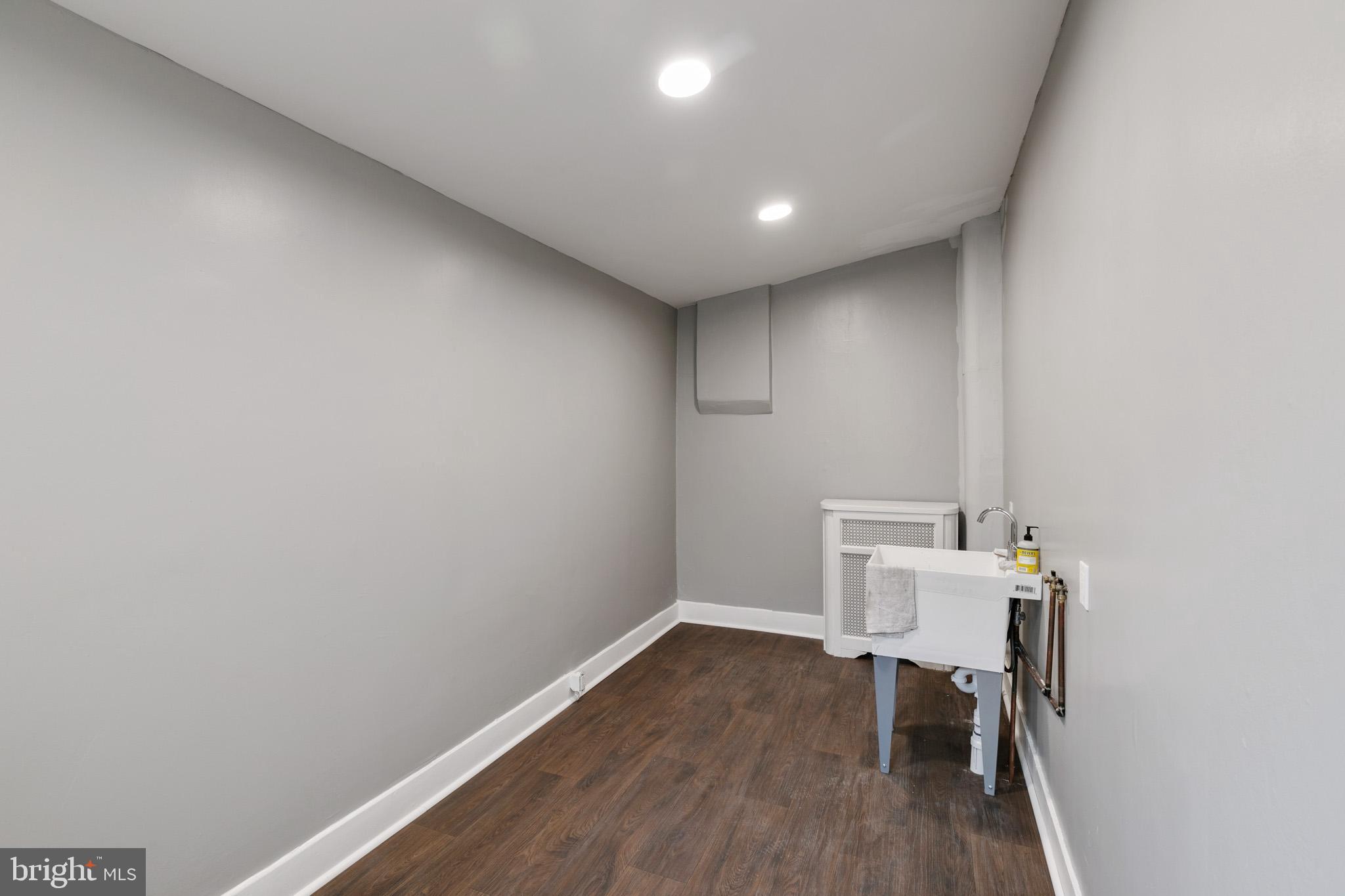 BRIDESBURG - Residential