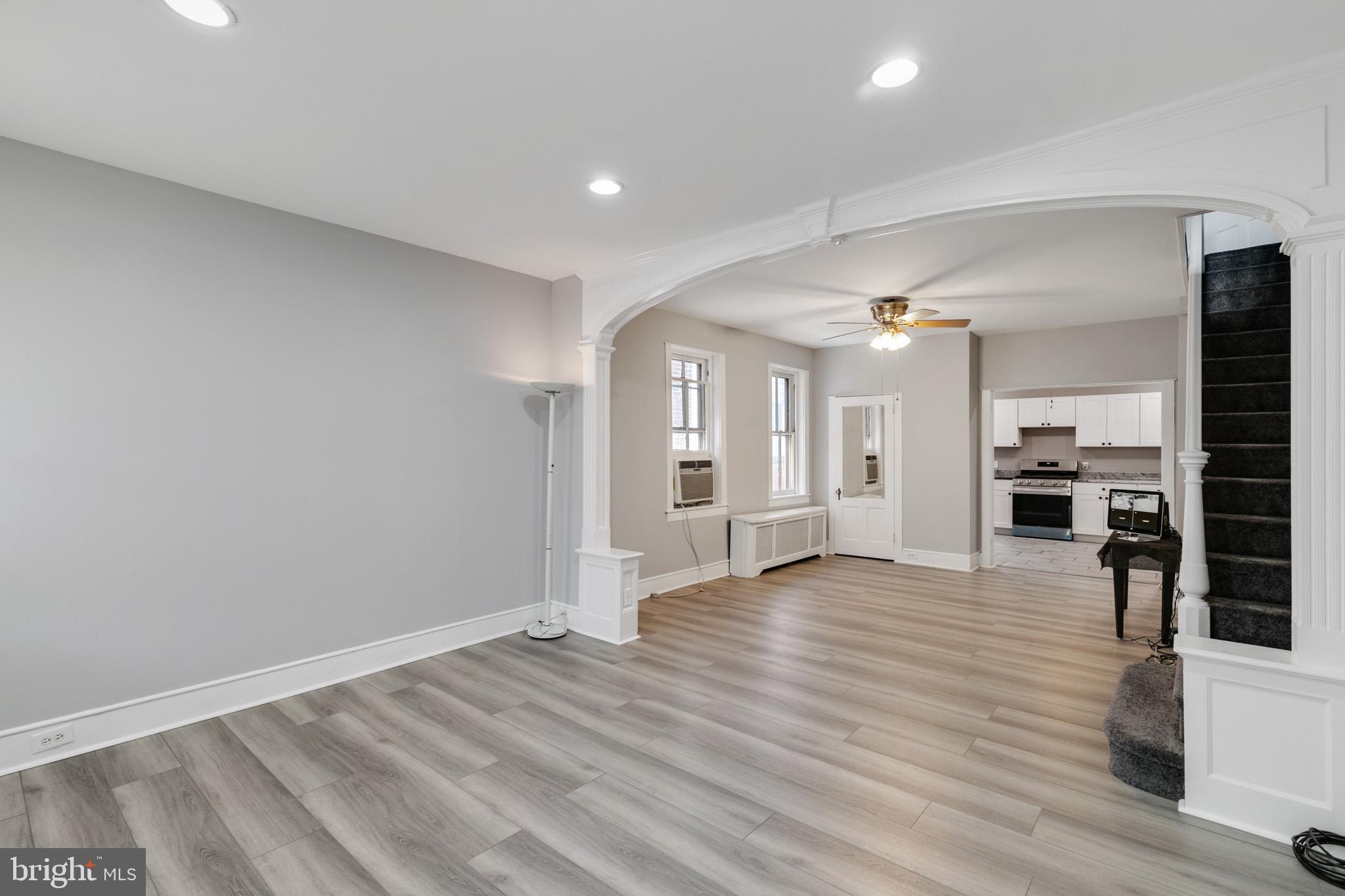 BRIDESBURG - Residential
