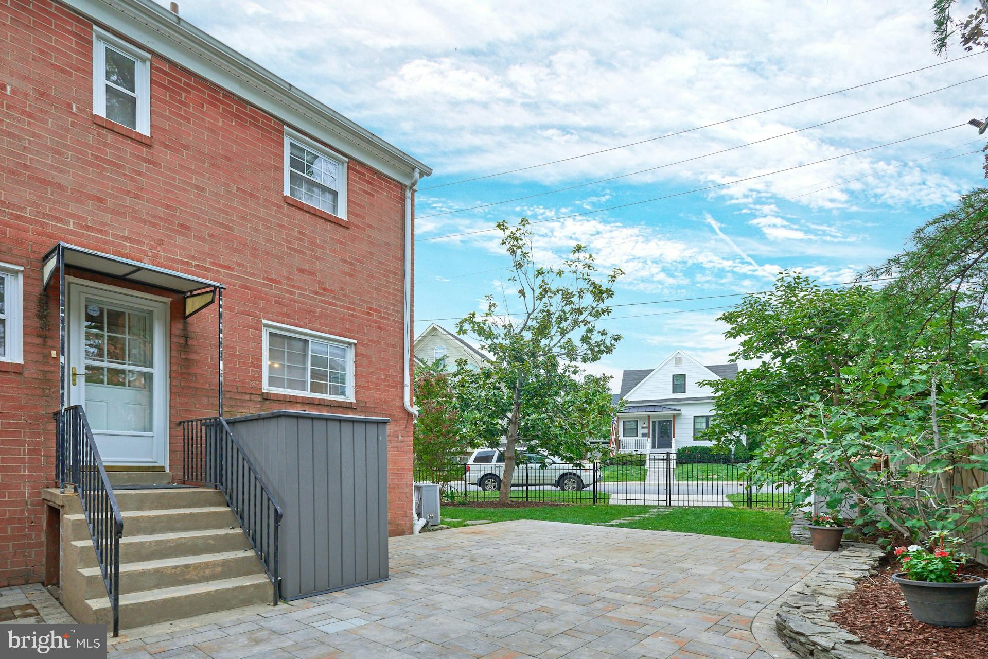 MUNSON'S - Residential