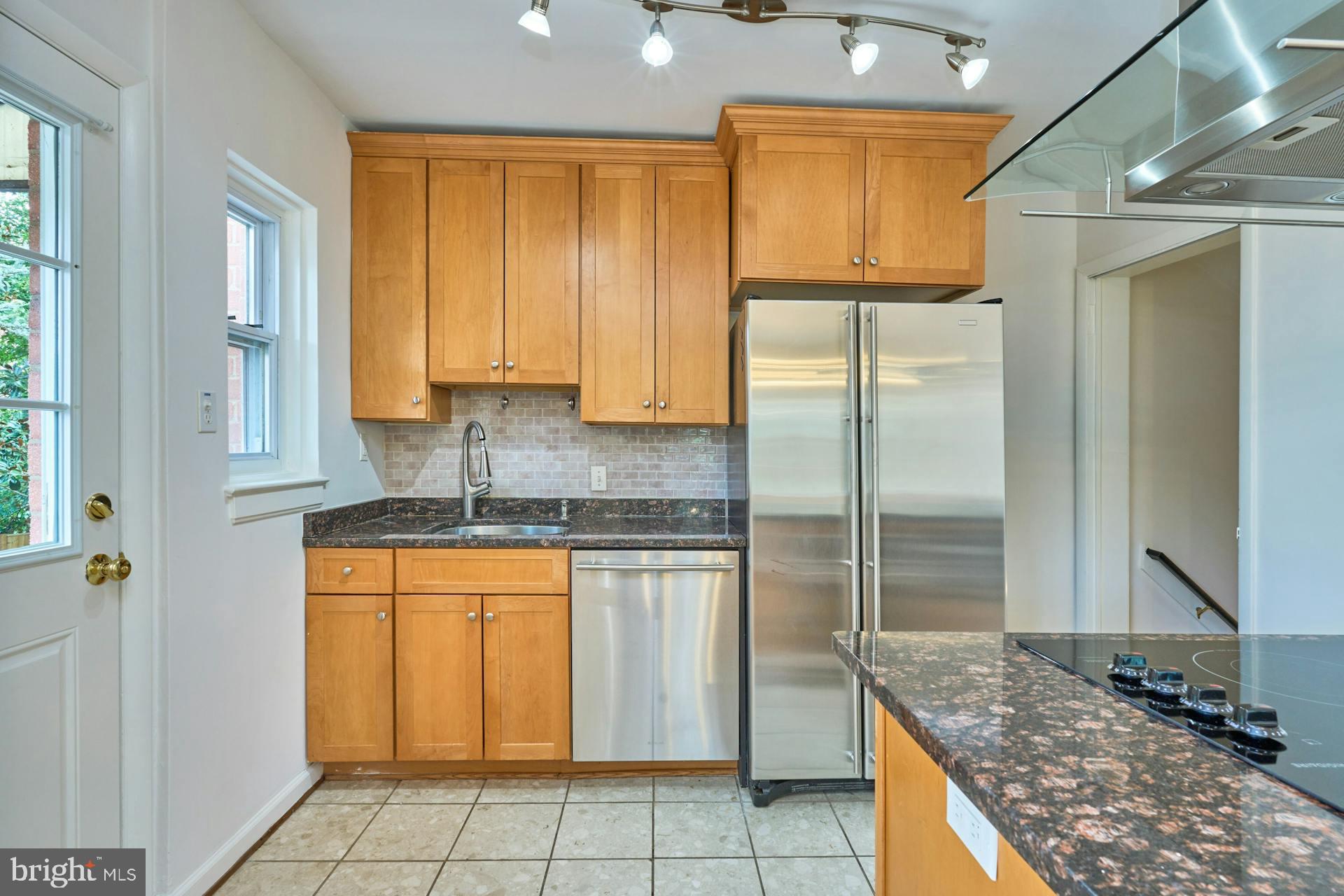 MUNSON'S - Residential