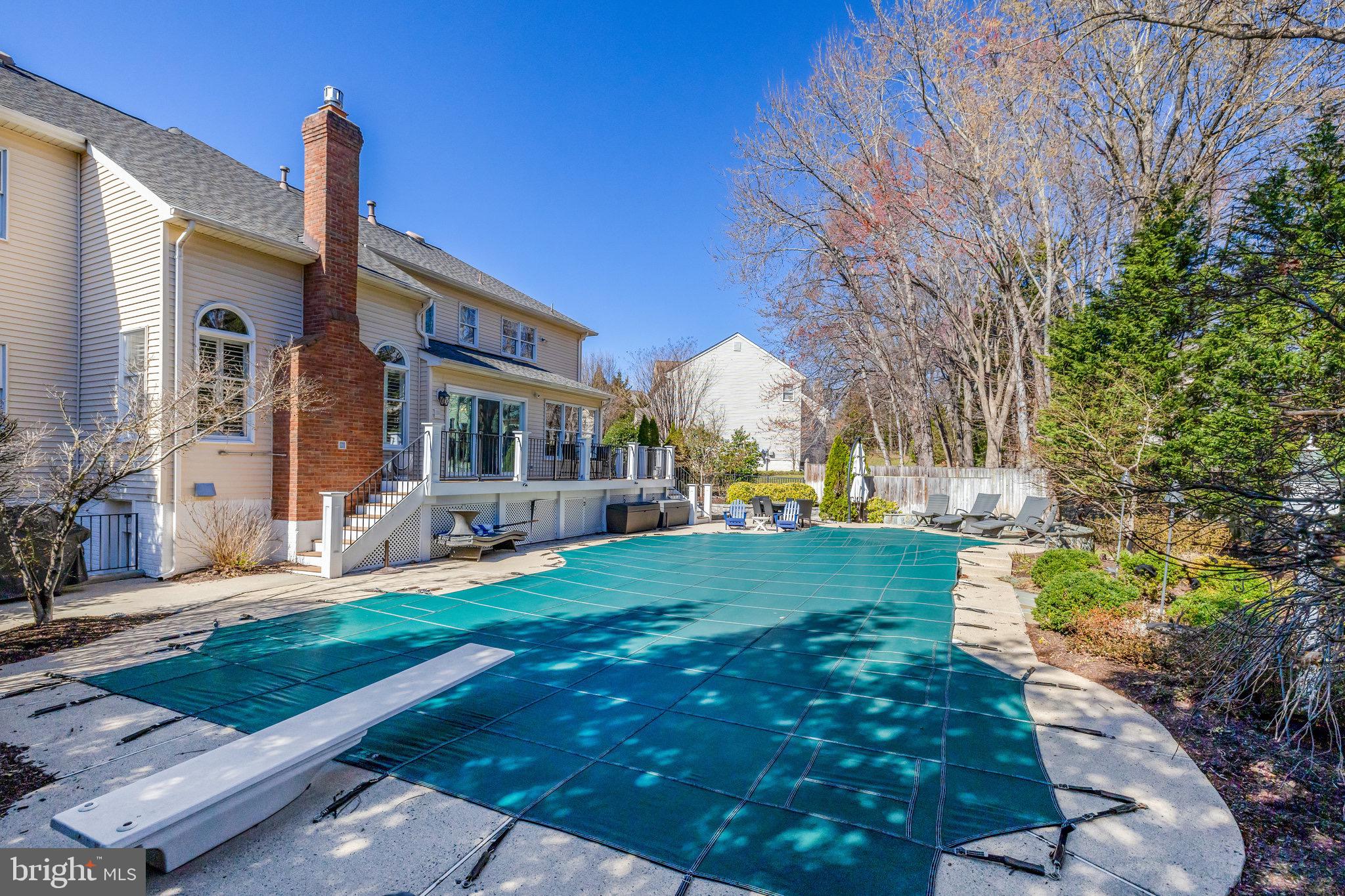 OAKTON RIDGE - Residential