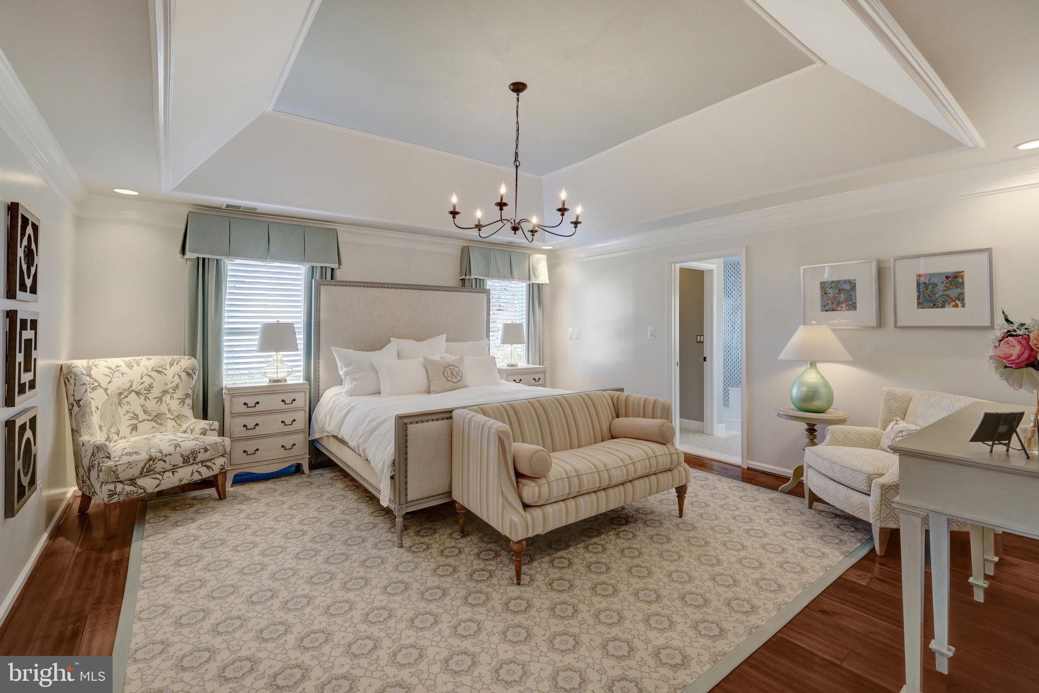 OAKTON RIDGE - Residential