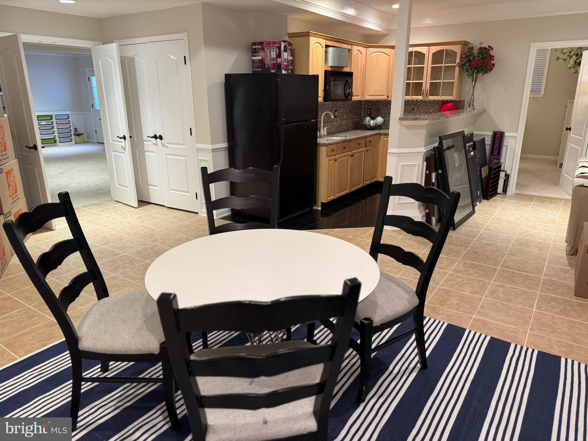 OAKTON RIDGE - Residential