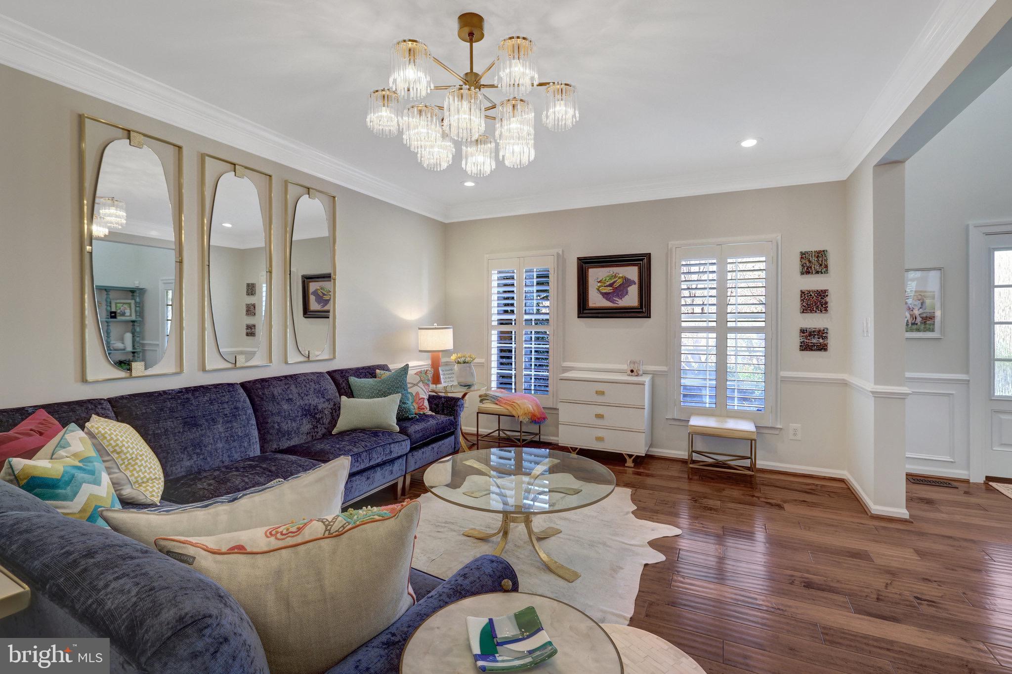 OAKTON RIDGE - Residential