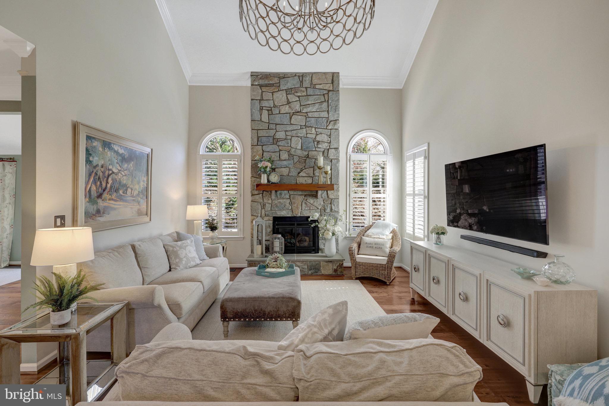 OAKTON RIDGE - Residential