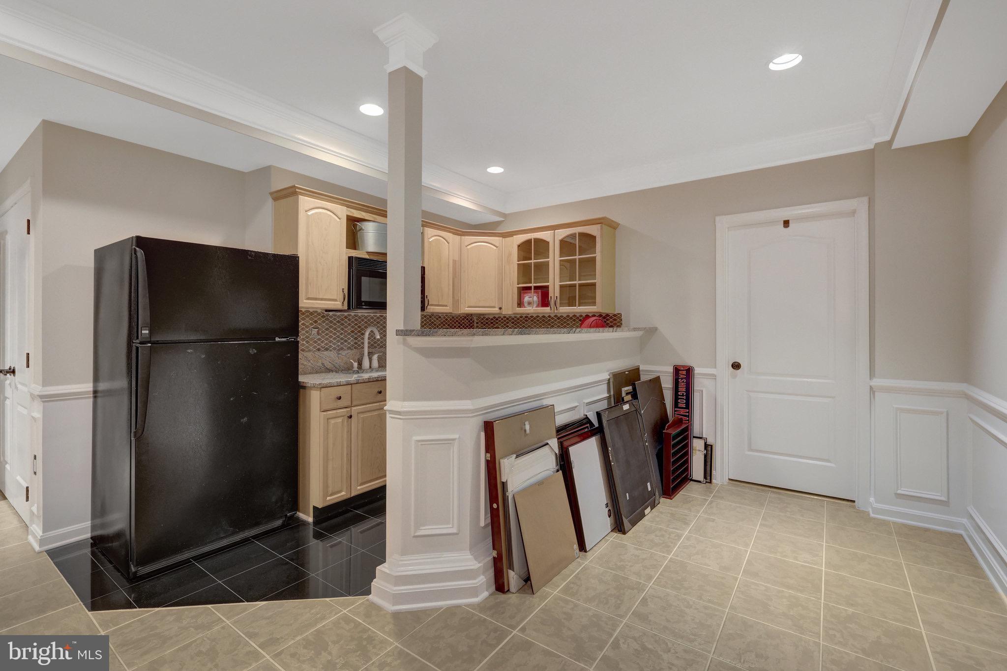 OAKTON RIDGE - Residential