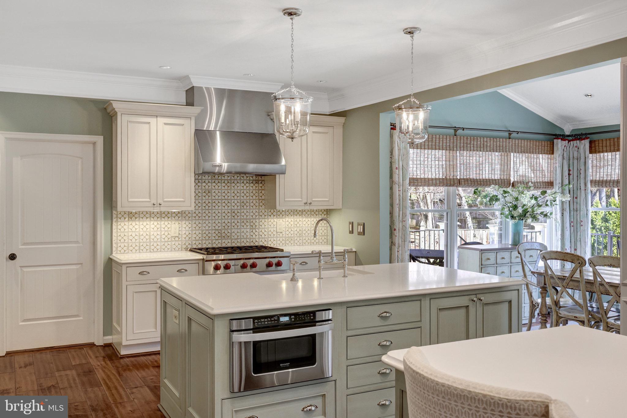 OAKTON RIDGE - Residential