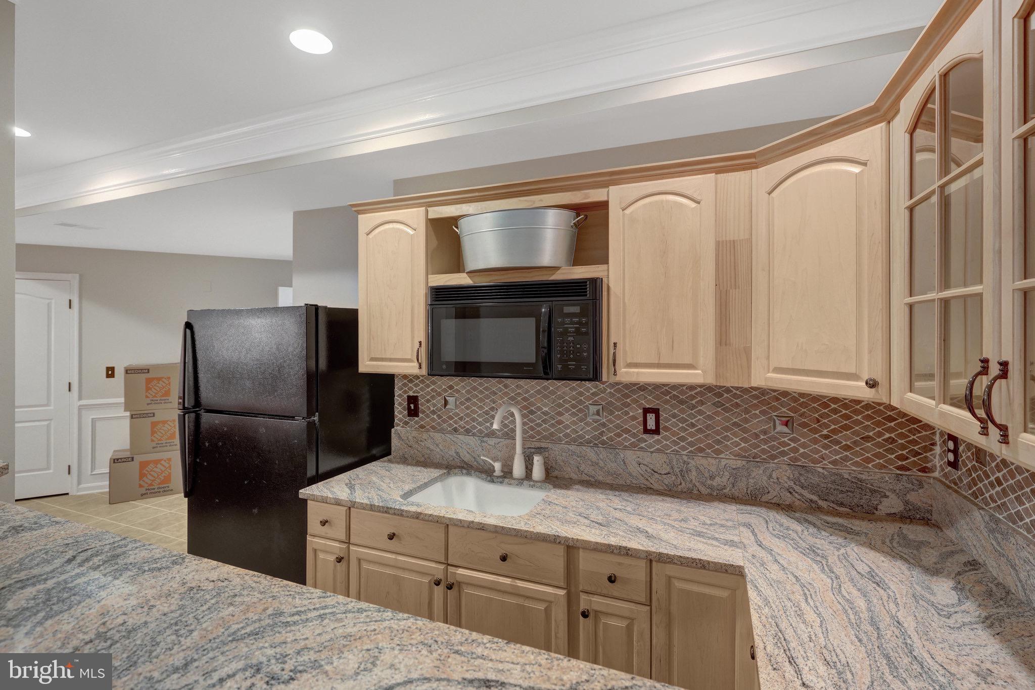 OAKTON RIDGE - Residential