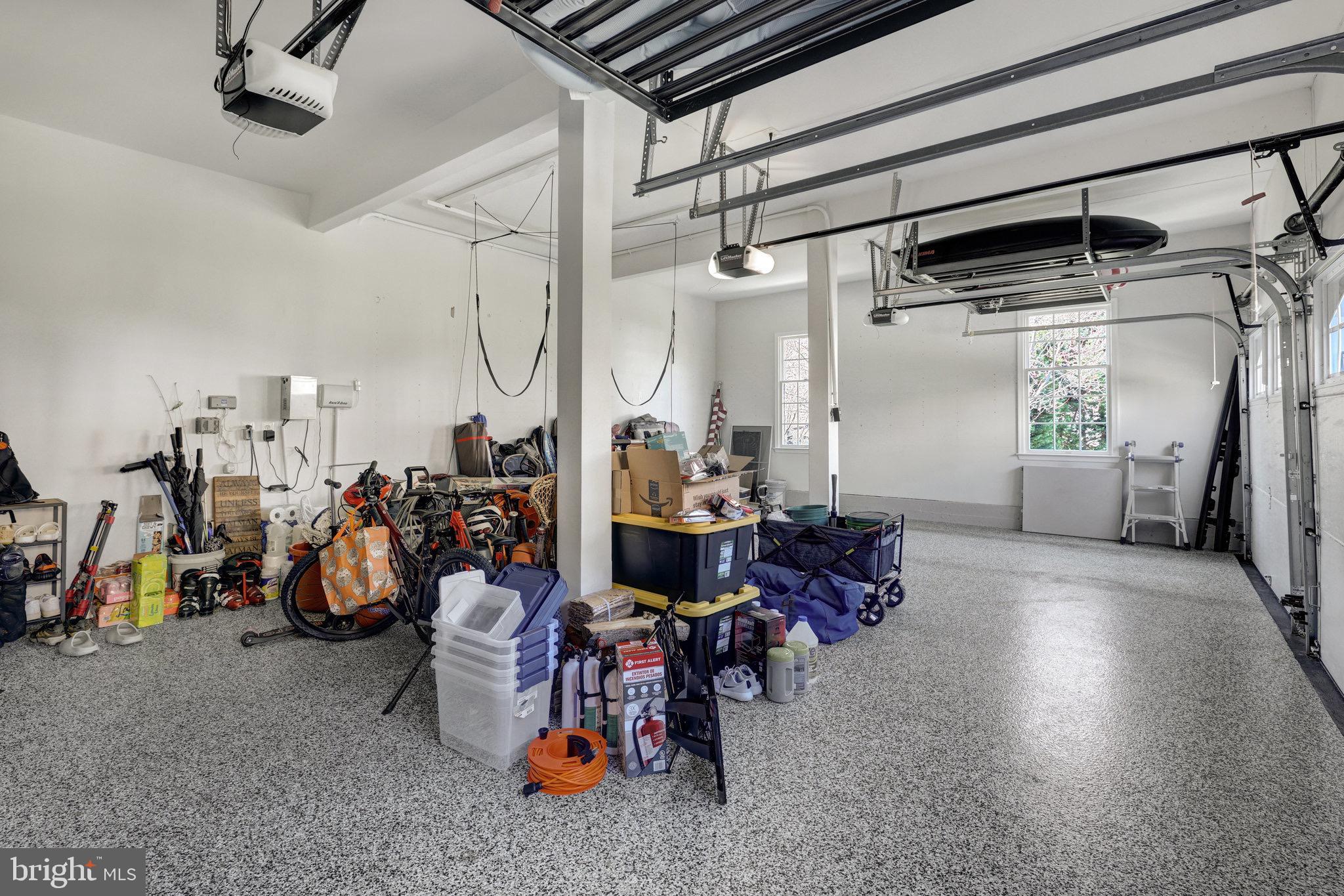 OAKTON RIDGE - Residential