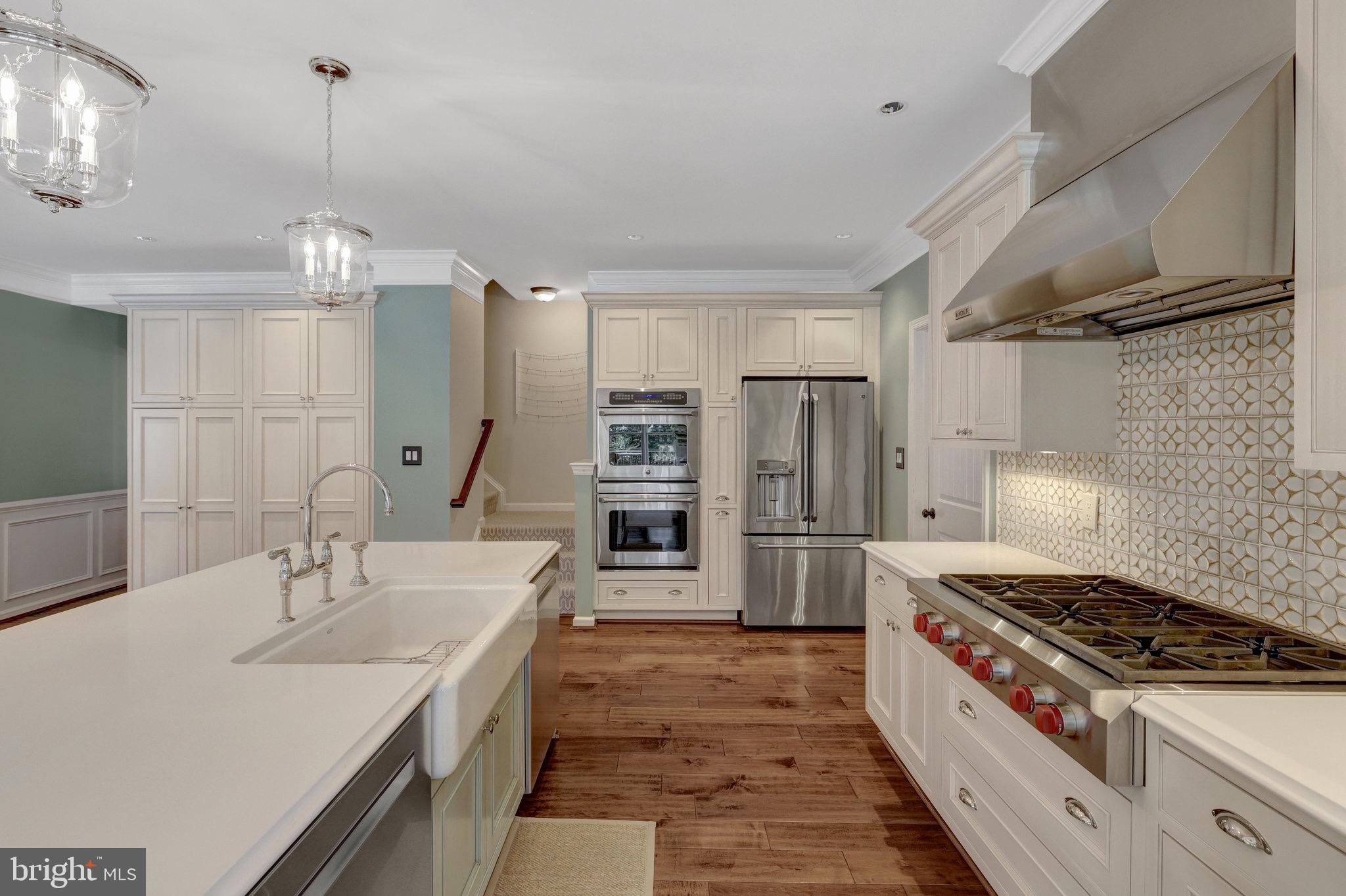 OAKTON RIDGE - Residential