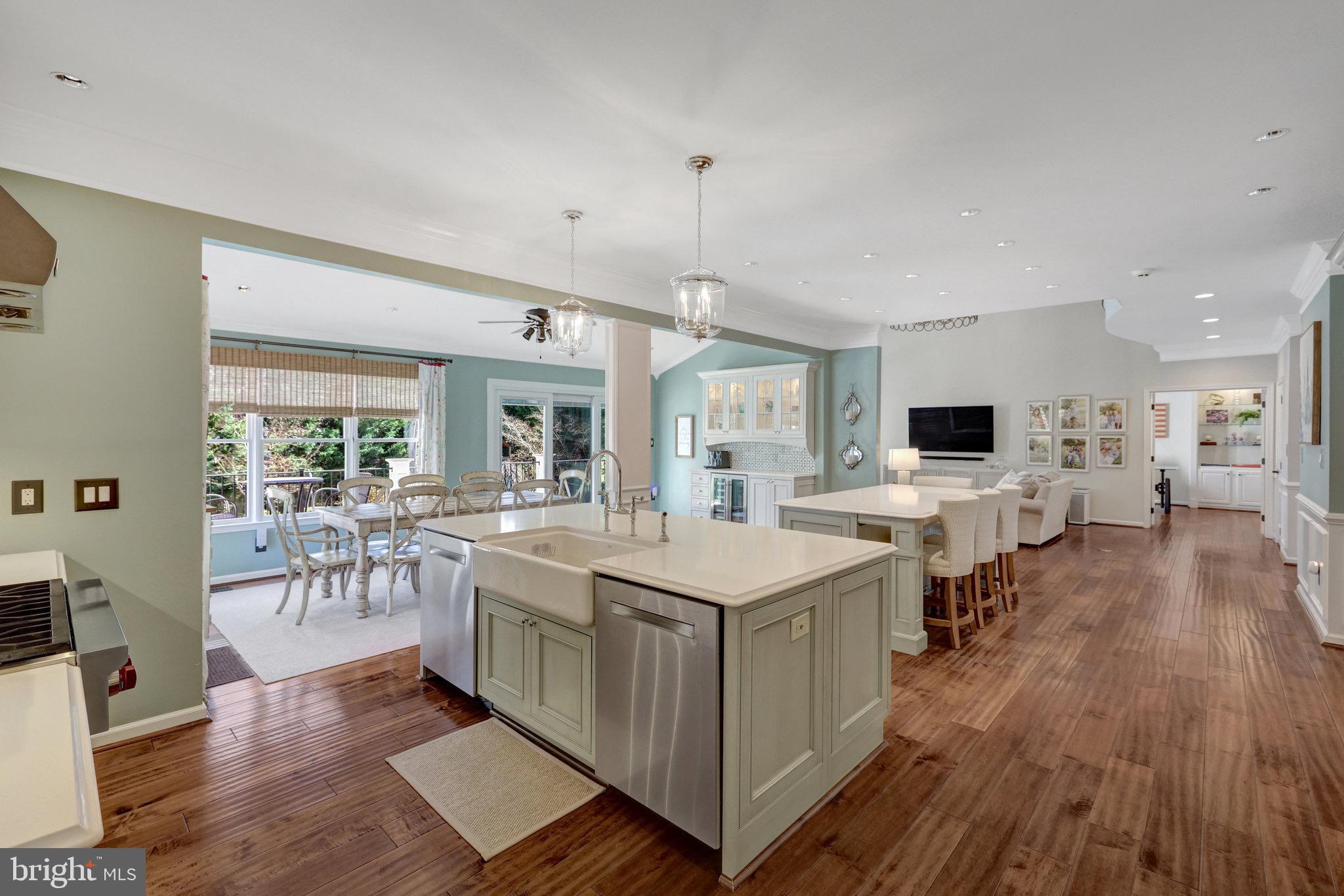 OAKTON RIDGE - Residential