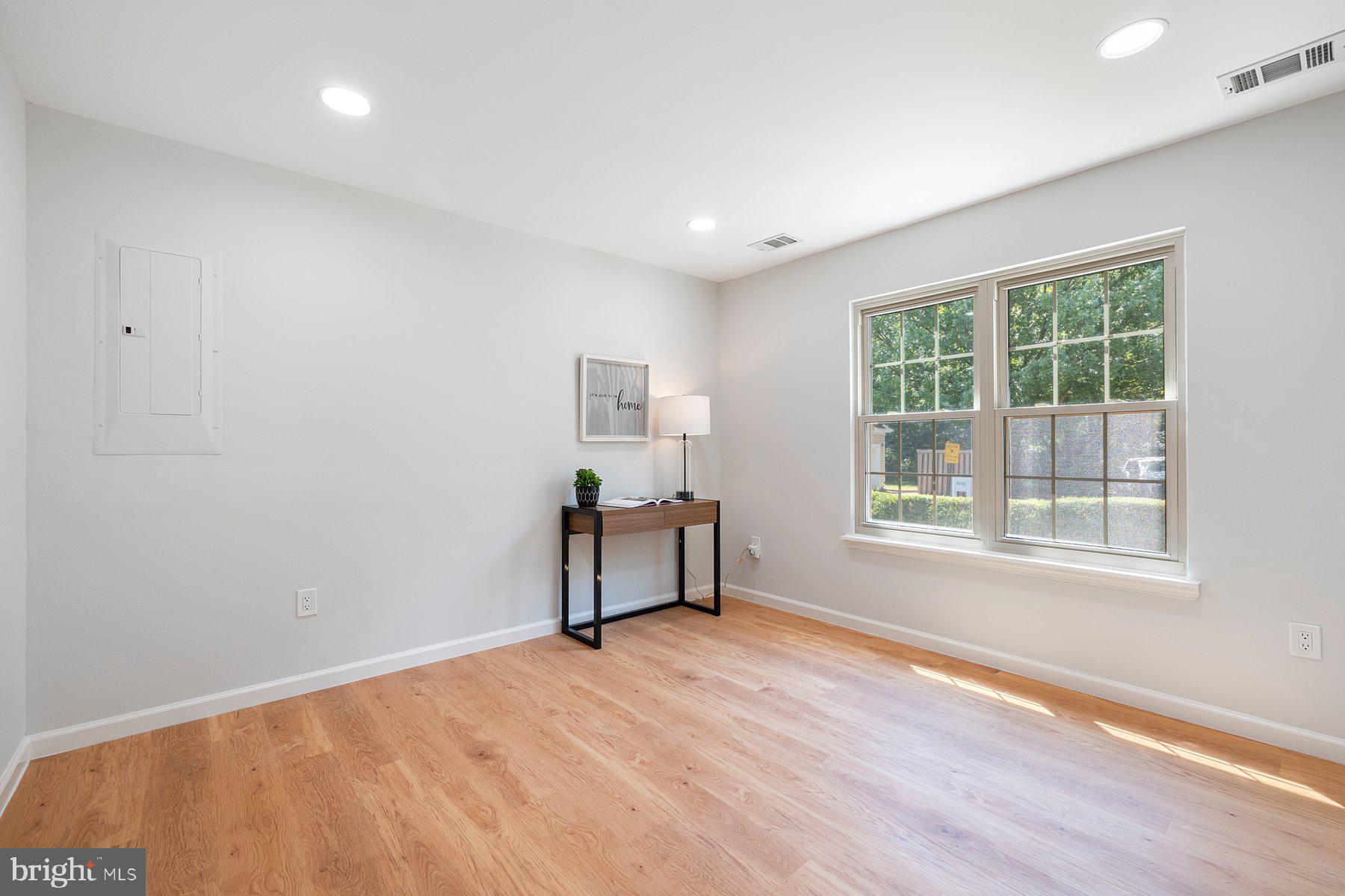 12133 AMBER RIDGE CIRCLE